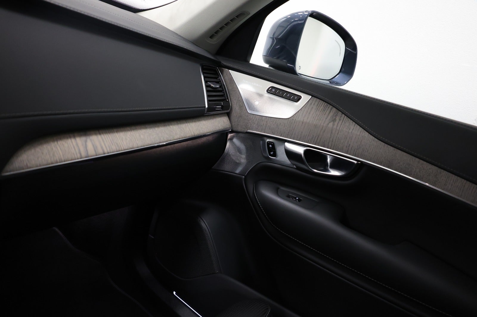 flexleasing-volvo-xc90-20-t8-recharge-inscription-aut-awd-7prs-5d-findleasing