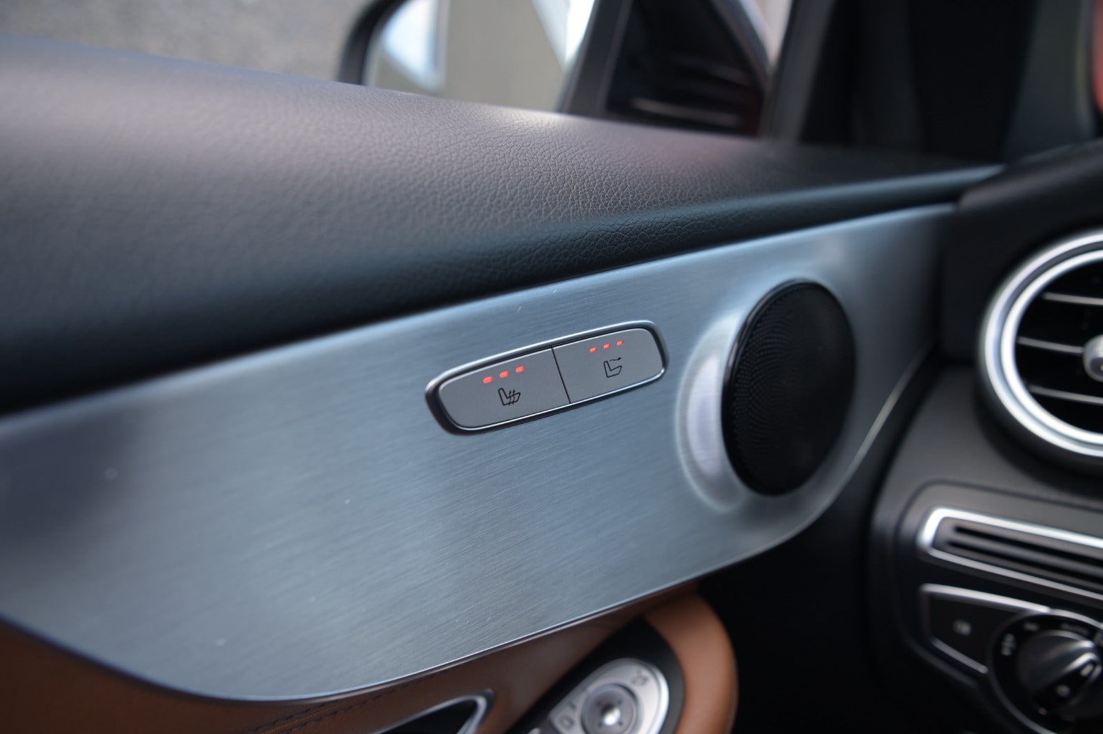 flexleasing-mercedes-c200-20-amg-line-cabriolet-aut-4matic-2d-findleasing