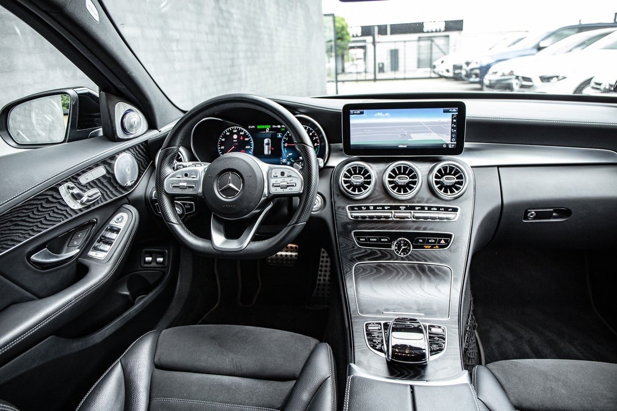 flexleasing-mercedes-c300-e-20-amg-line-night-edition-stc-aut-5d-findleasing