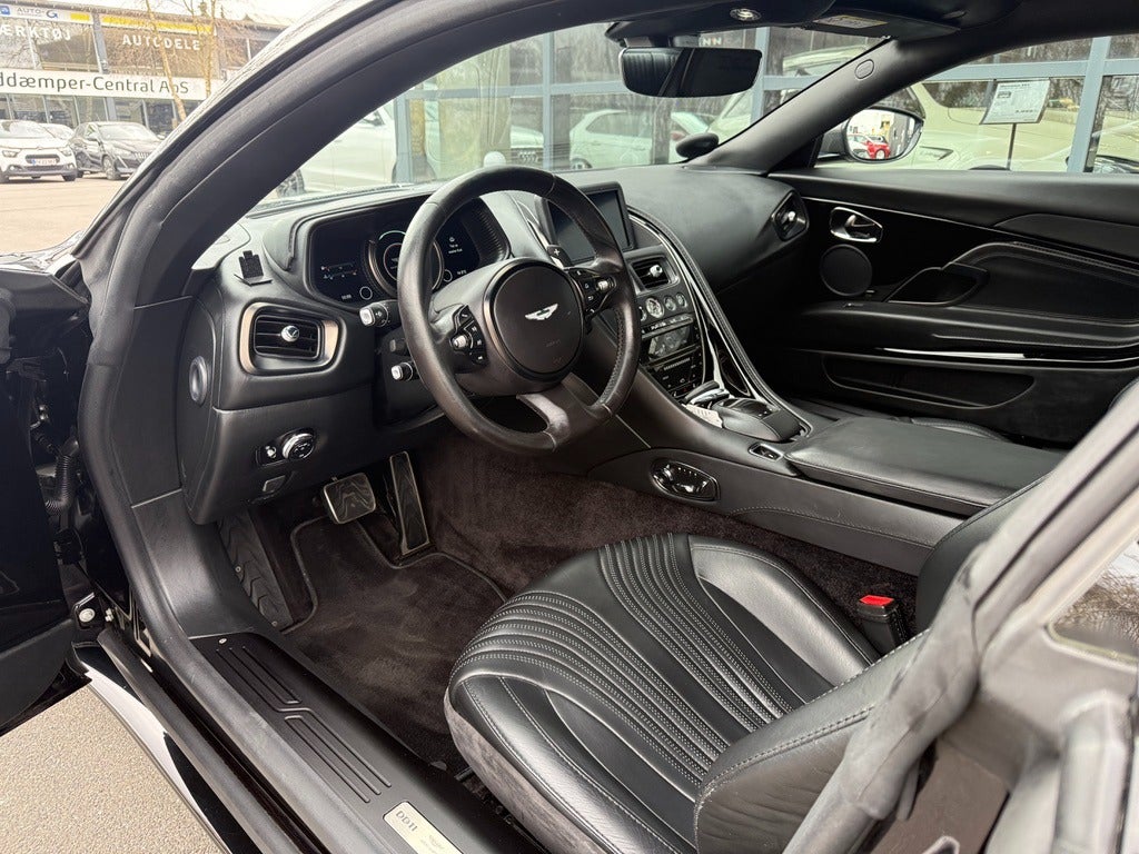 flexleasing-aston-martin-db11-52-v12-coupe-aut-2d-findleasing