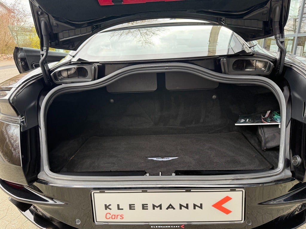 flexleasing-aston-martin-db11-52-v12-coupe-aut-2d-findleasing