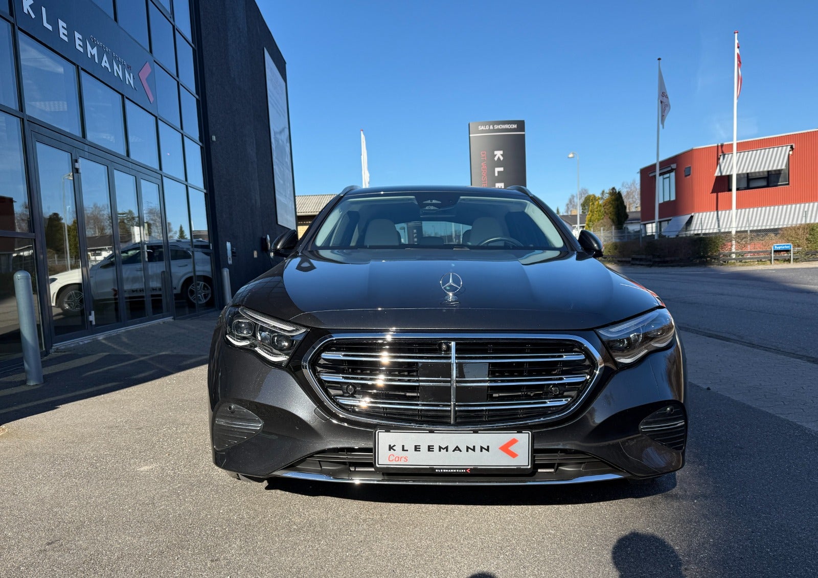 flexleasing-mercedes-e300-de-20-stc-aut-4matic-5d-findleasing