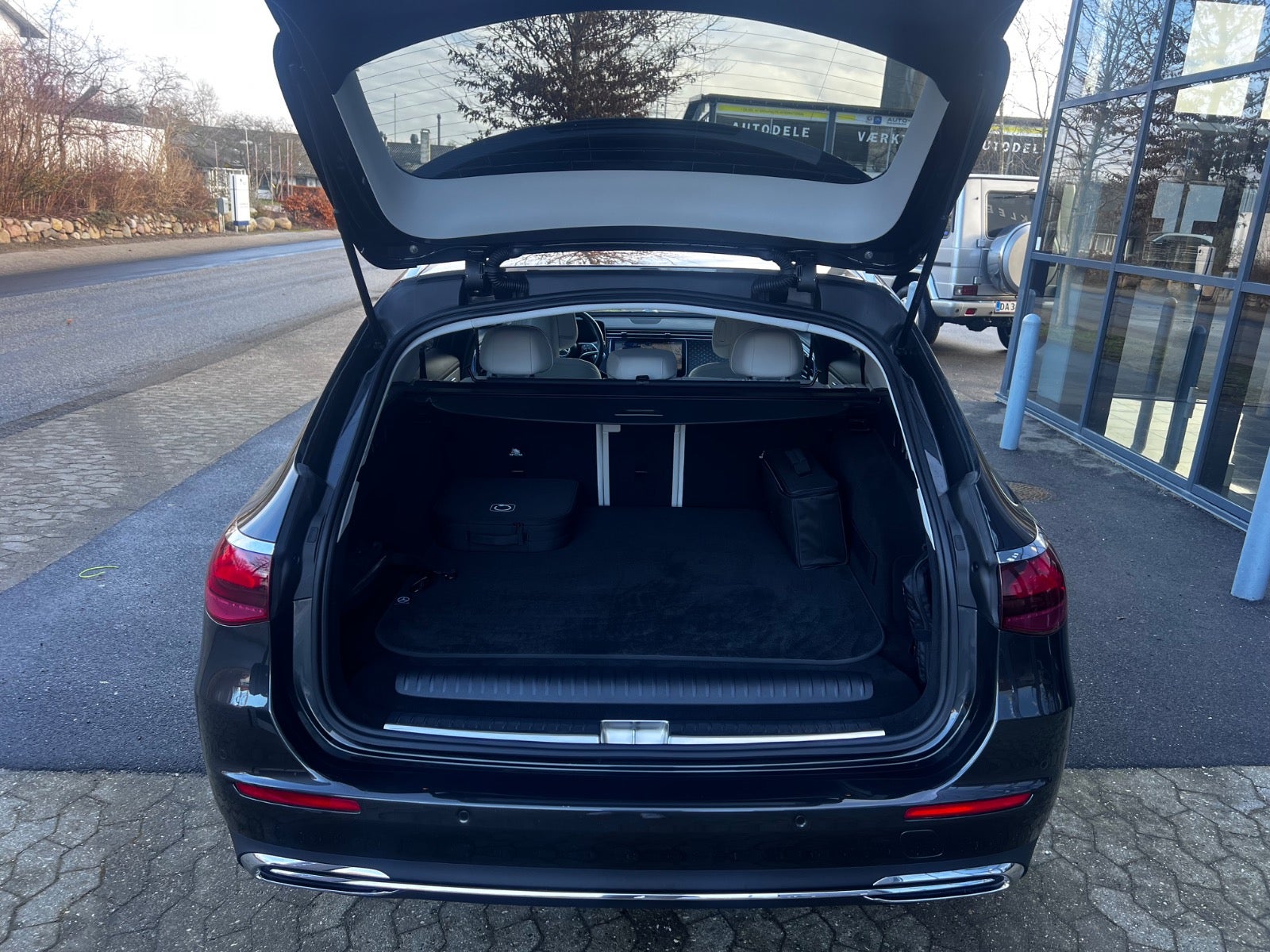 flexleasing-mercedes-e300-de-20-stc-aut-4matic-5d-findleasing