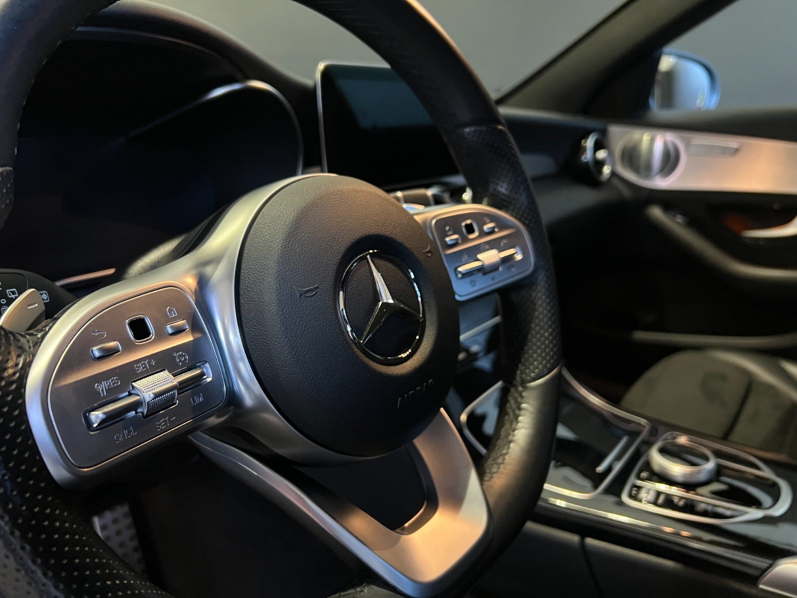 flexleasing-mercedes-c300-de-20-amg-line-stc-aut-5d-findleasing