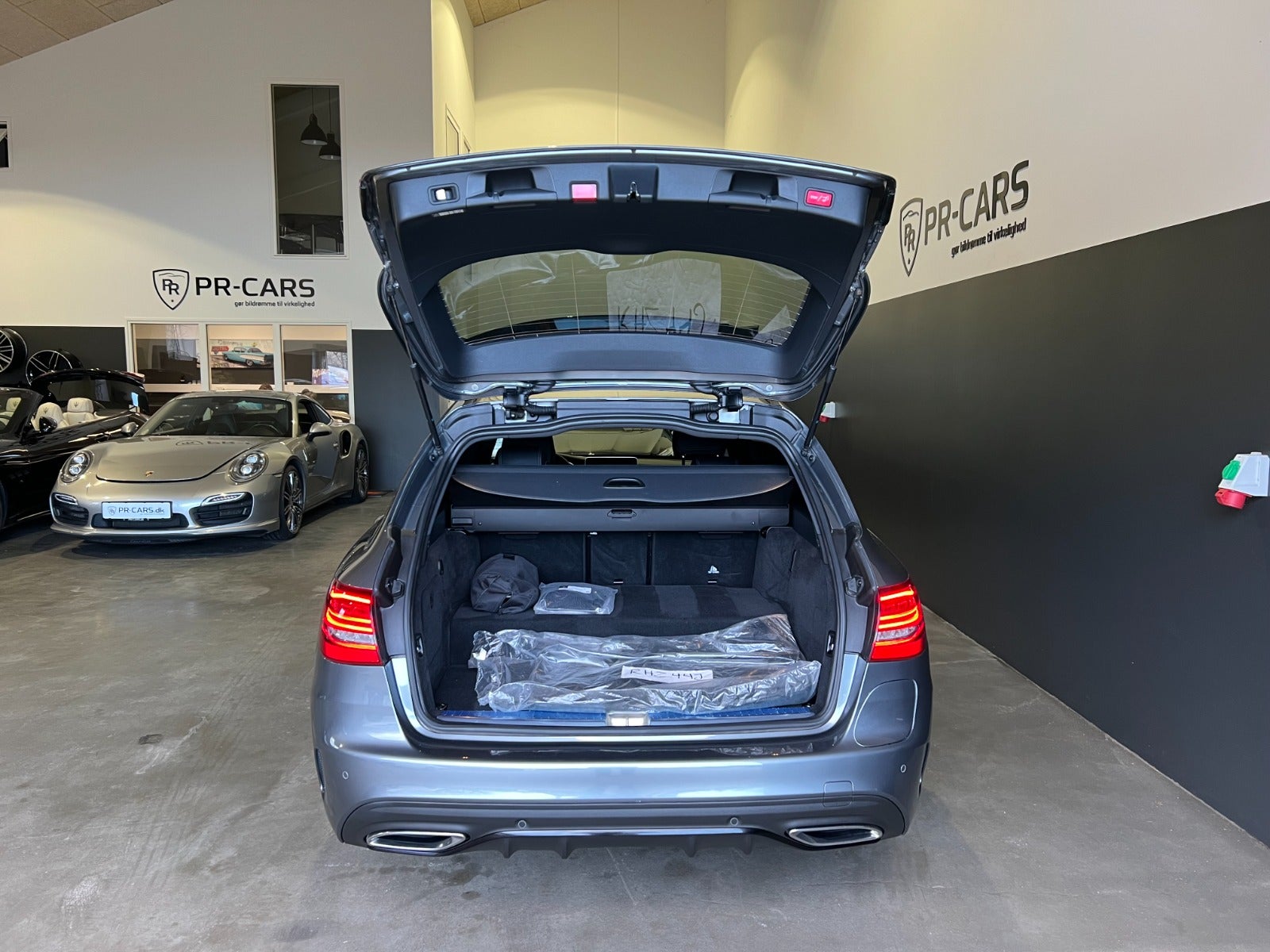 flexleasing-mercedes-c300-de-20-amg-line-stc-aut-5d-findleasing
