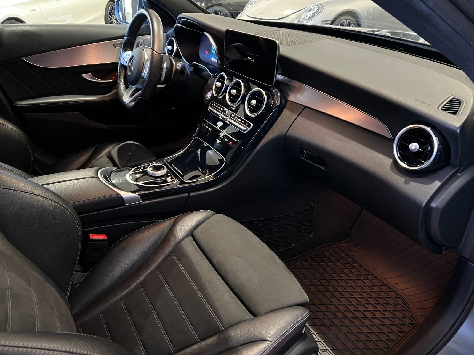 flexleasing-mercedes-c300-de-20-amg-line-stc-aut-5d-findleasing