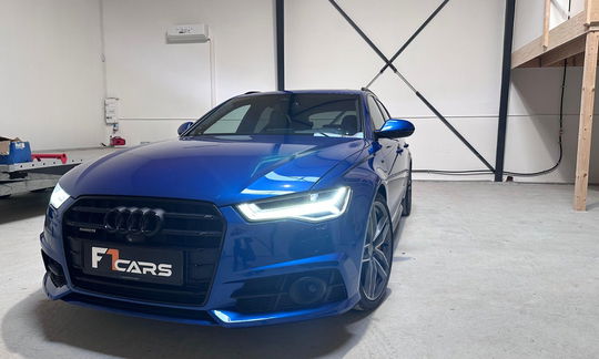 Audi A6 3,0 TDi 326 S-line Competition Avant quattro Tiptr. 5d