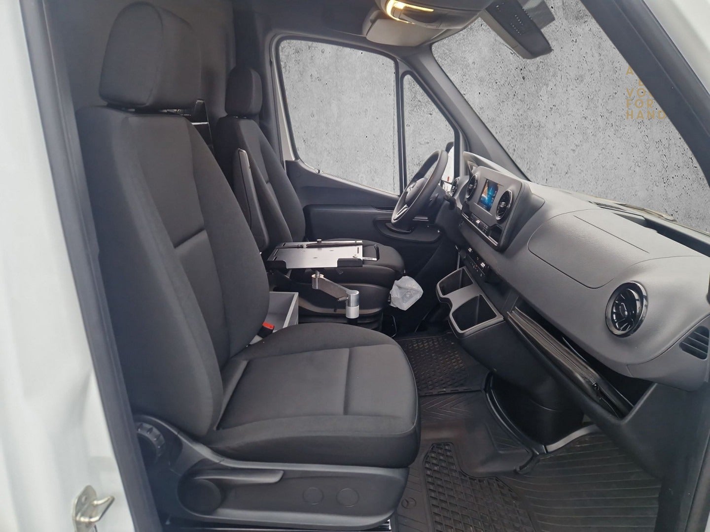 flexleasing-mercedes-sprinter-317-20-cdi-a2-kassevogn-aut-rwd-findleasing