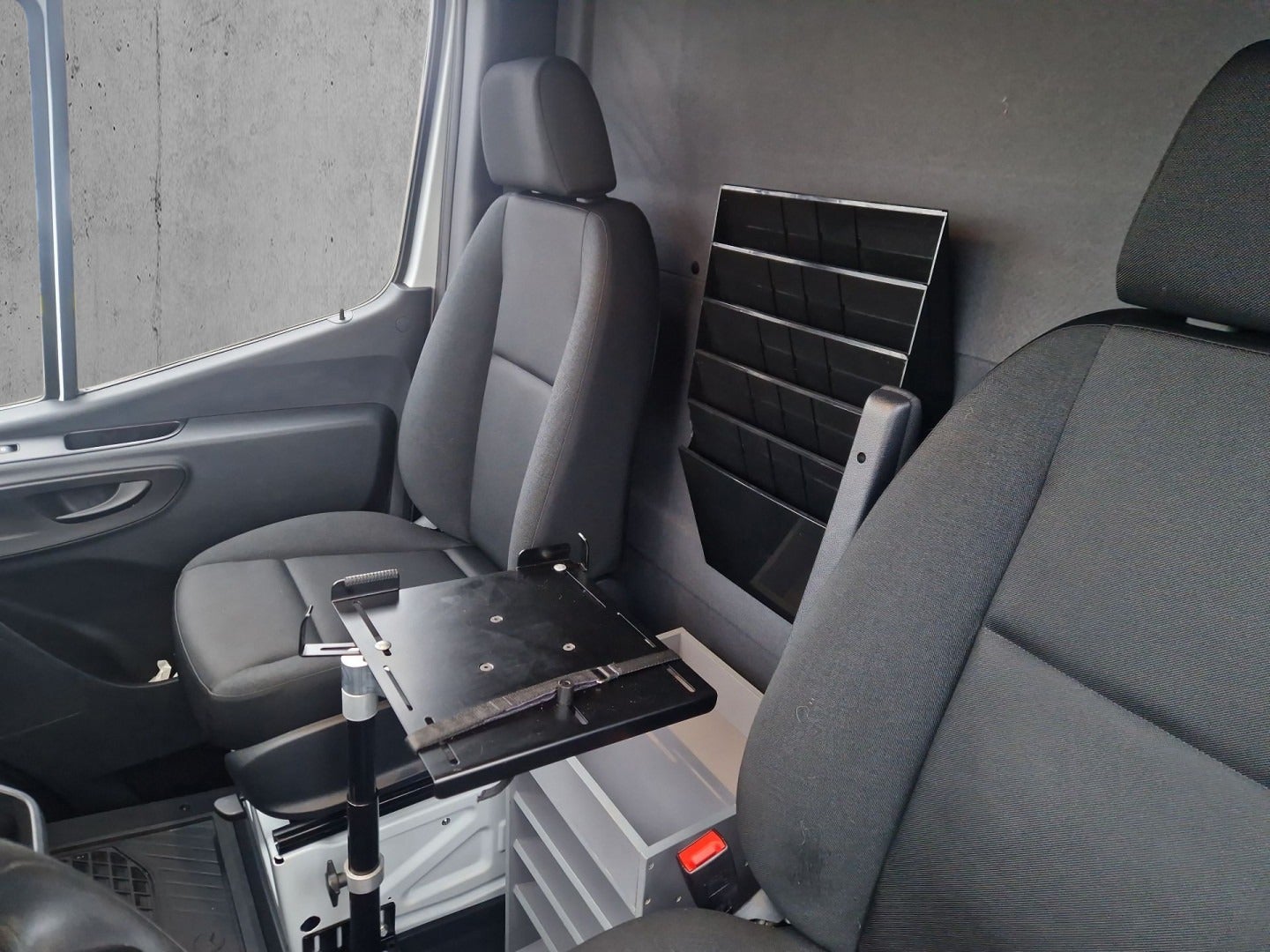 flexleasing-mercedes-sprinter-317-20-cdi-a2-kassevogn-aut-rwd-findleasing