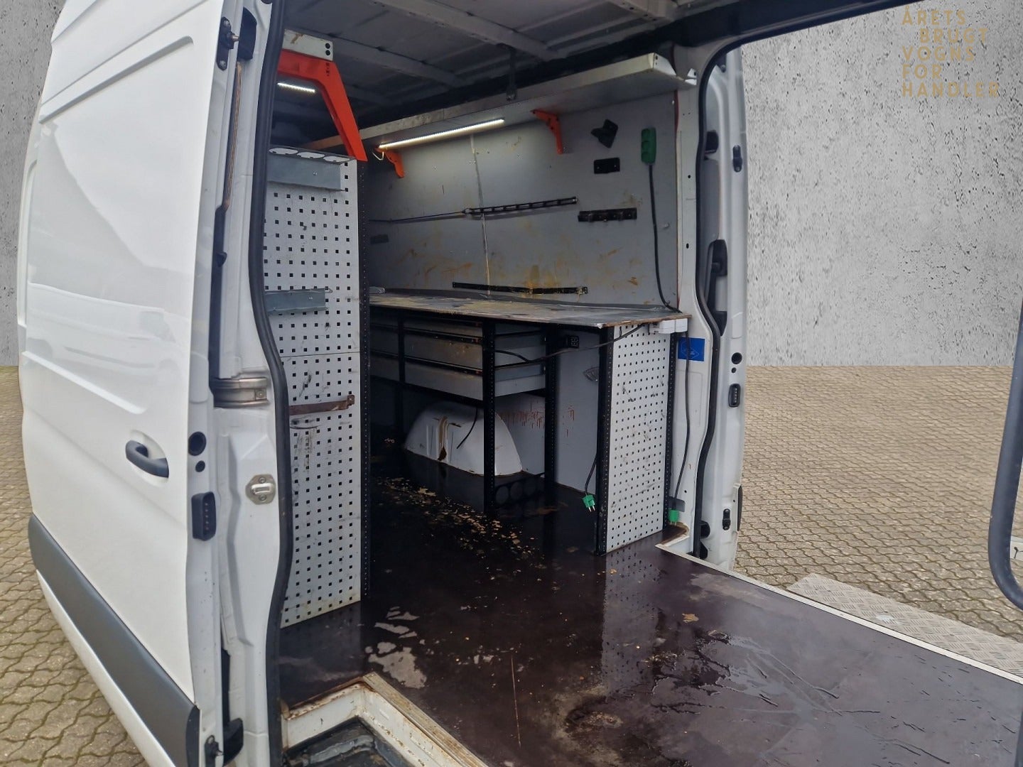 flexleasing-mercedes-sprinter-317-20-cdi-a3-kassevogn-aut-rwd-findleasing