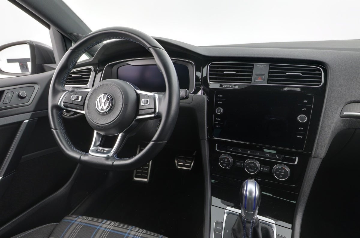 flexleasing-vw-golf-vii-14-gte-dsg-5d-findleasing