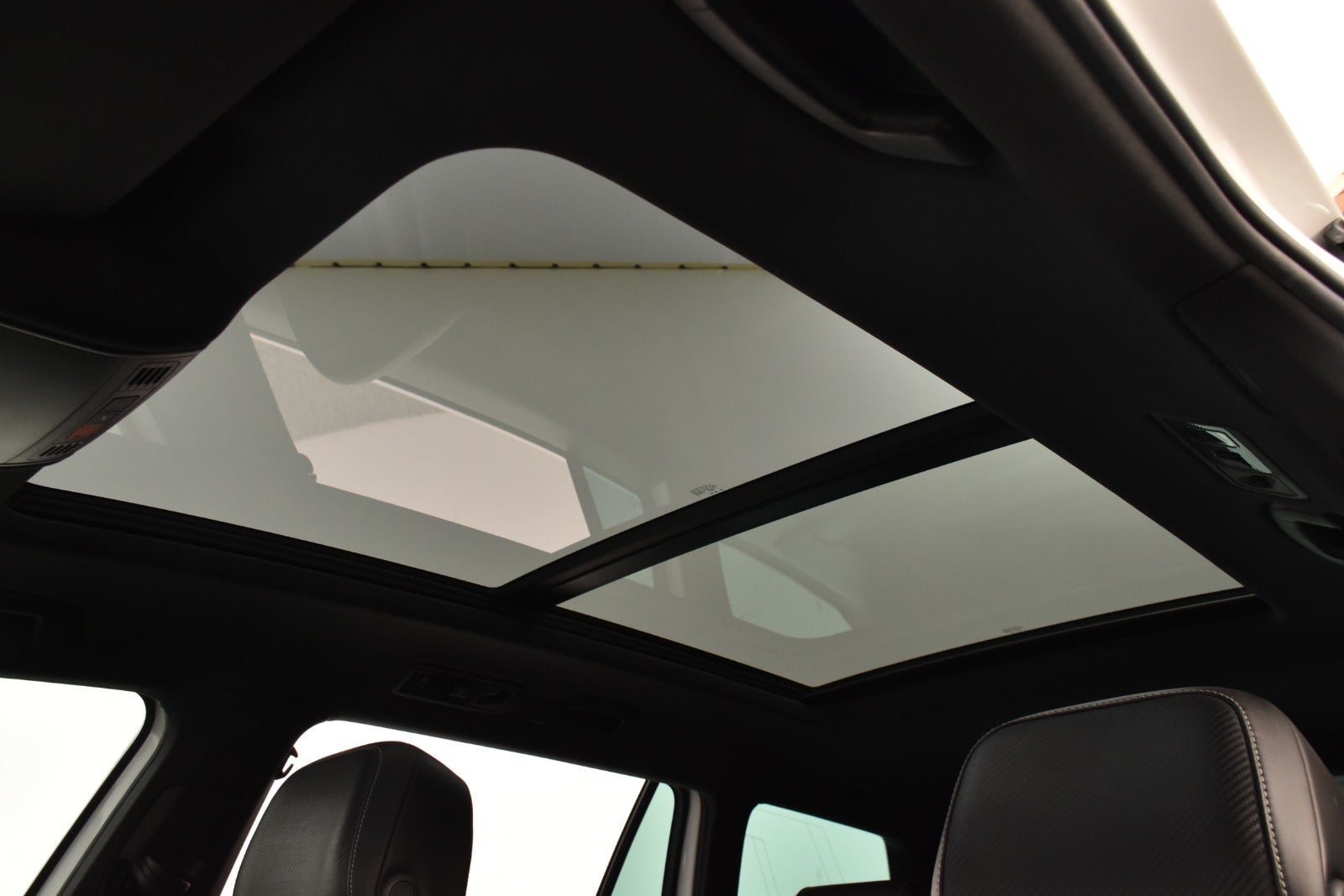 flexleasing-vw-passat-20-tdi-190-r-line-variant-dsg-4motion-5d-findleasing