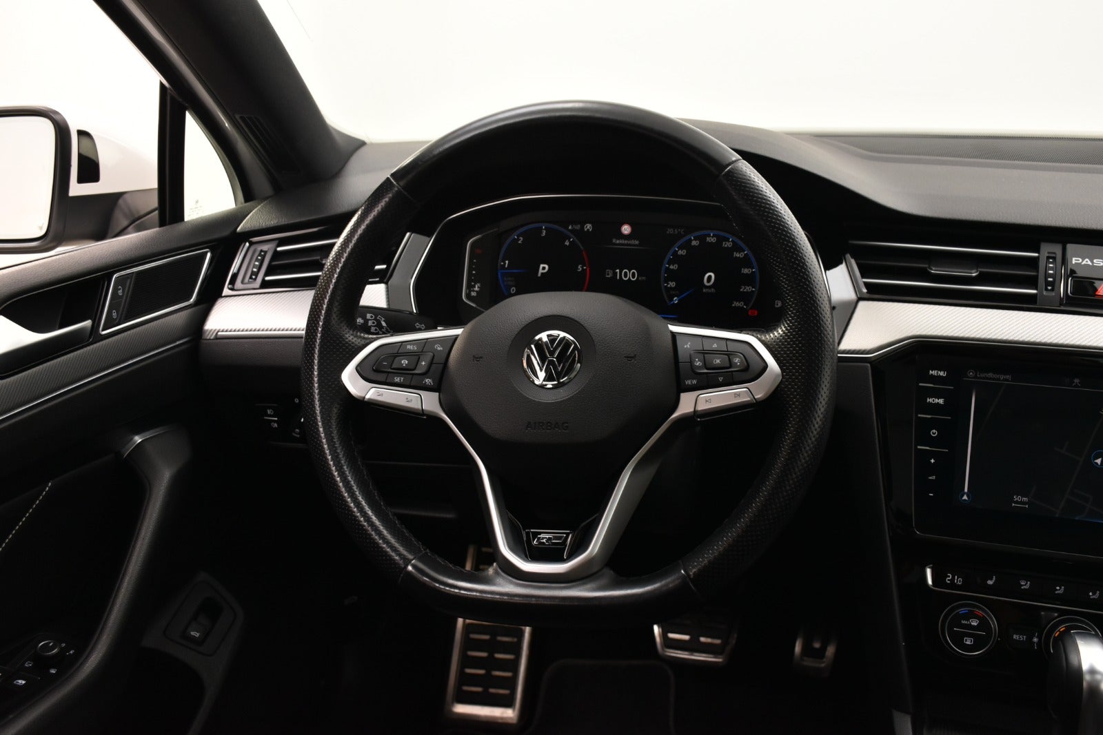 flexleasing-vw-passat-20-tdi-190-r-line-variant-dsg-4motion-5d-findleasing