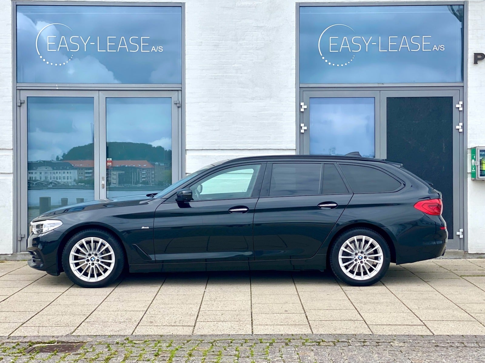 flexleasing-bmw-530d-30-touring-sport-line-xdrive-aut-5d-findleasing