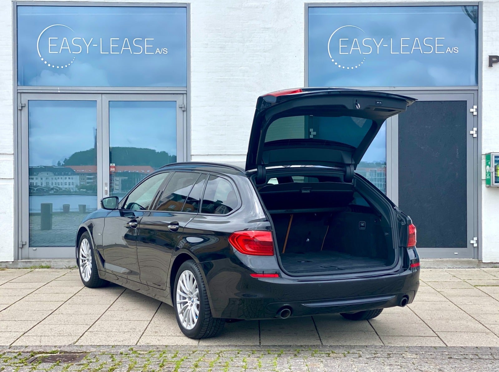 flexleasing-bmw-530d-30-touring-sport-line-xdrive-aut-5d-findleasing