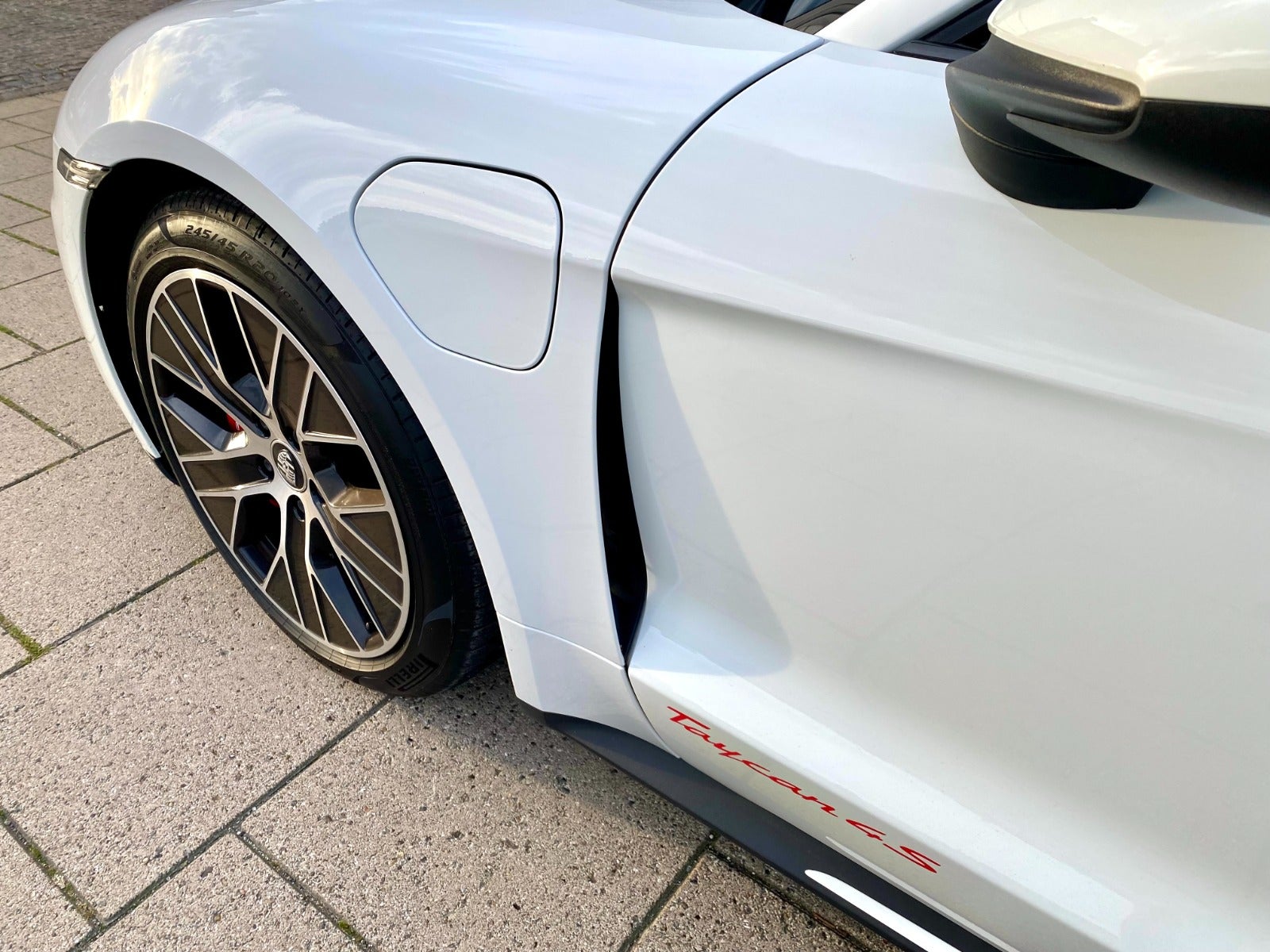 flexleasing-porsche-taycan-4s-4d-findleasing