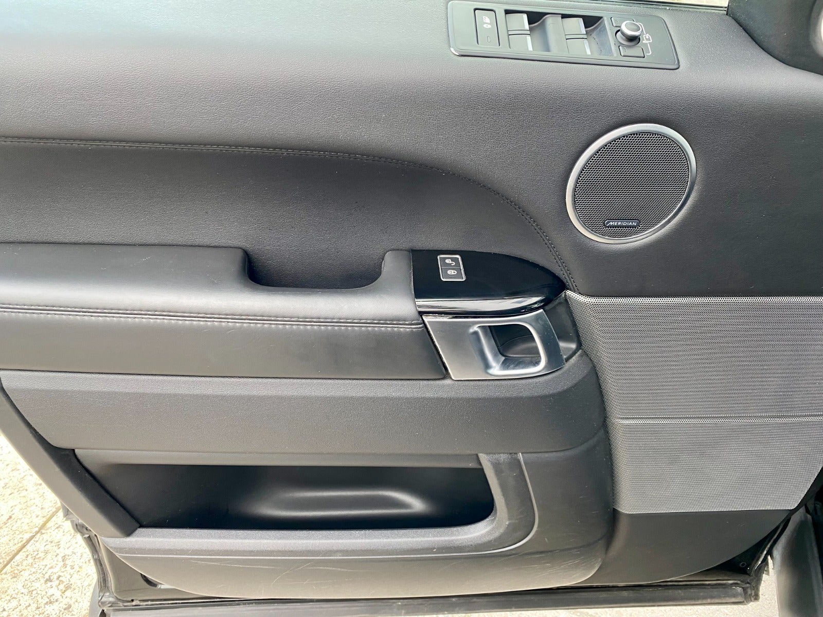 flexleasing-land-rover-range-rover-sport-30-sdv6-hse-aut-5d-findleasing