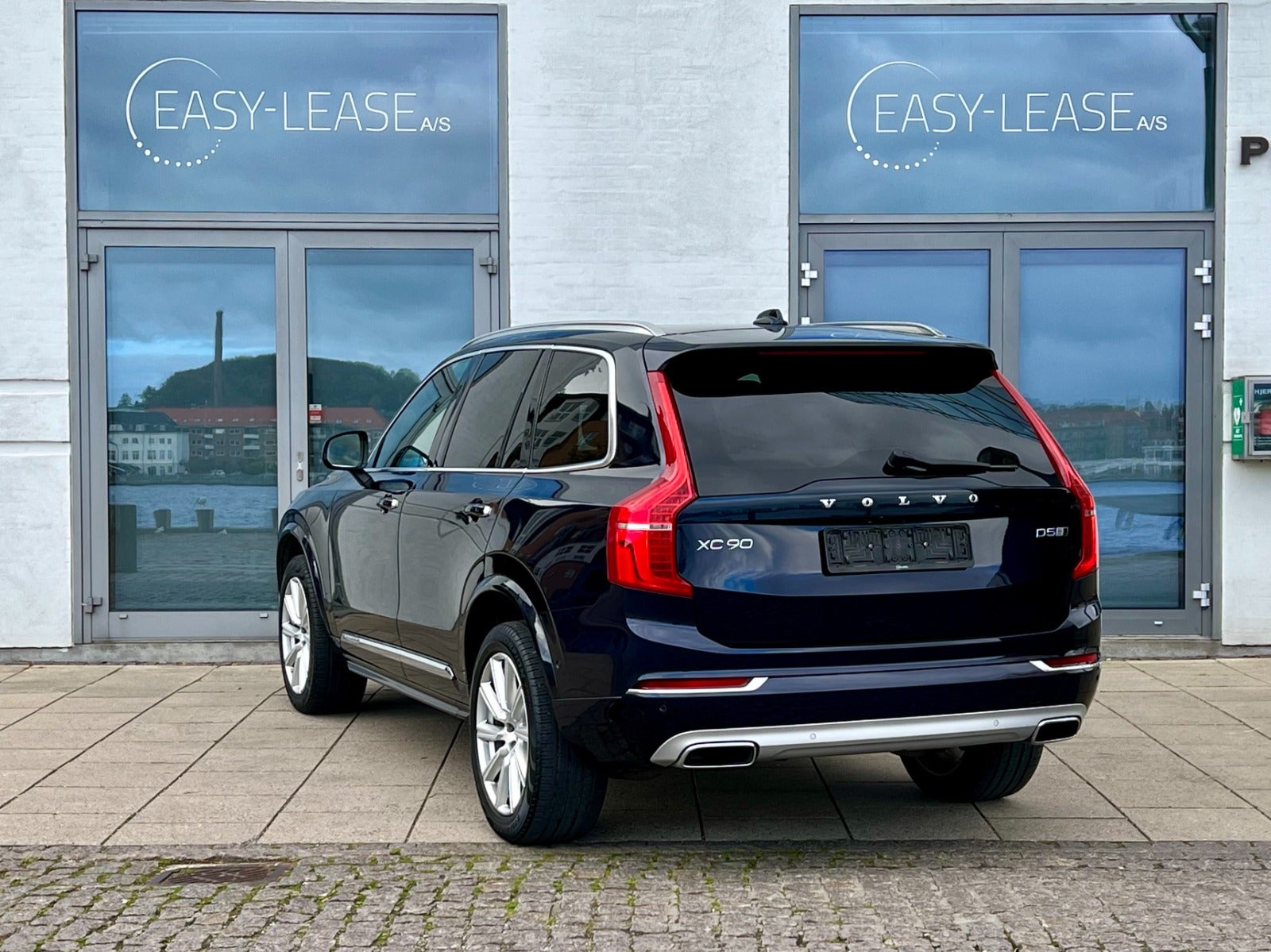 flexleasing-volvo-xc90-20-d5-235-inscription-aut-awd-7prs-5d-findleasing