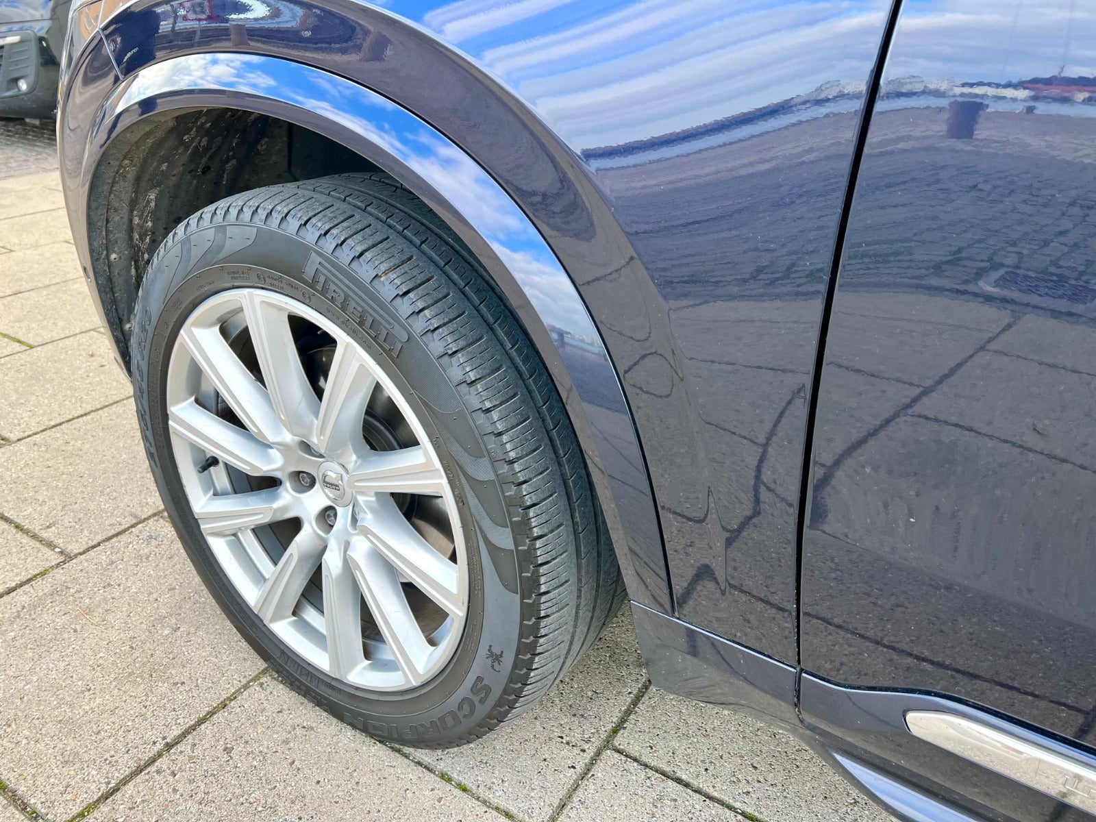 flexleasing-volvo-xc90-20-d5-235-inscription-aut-awd-7prs-5d-findleasing