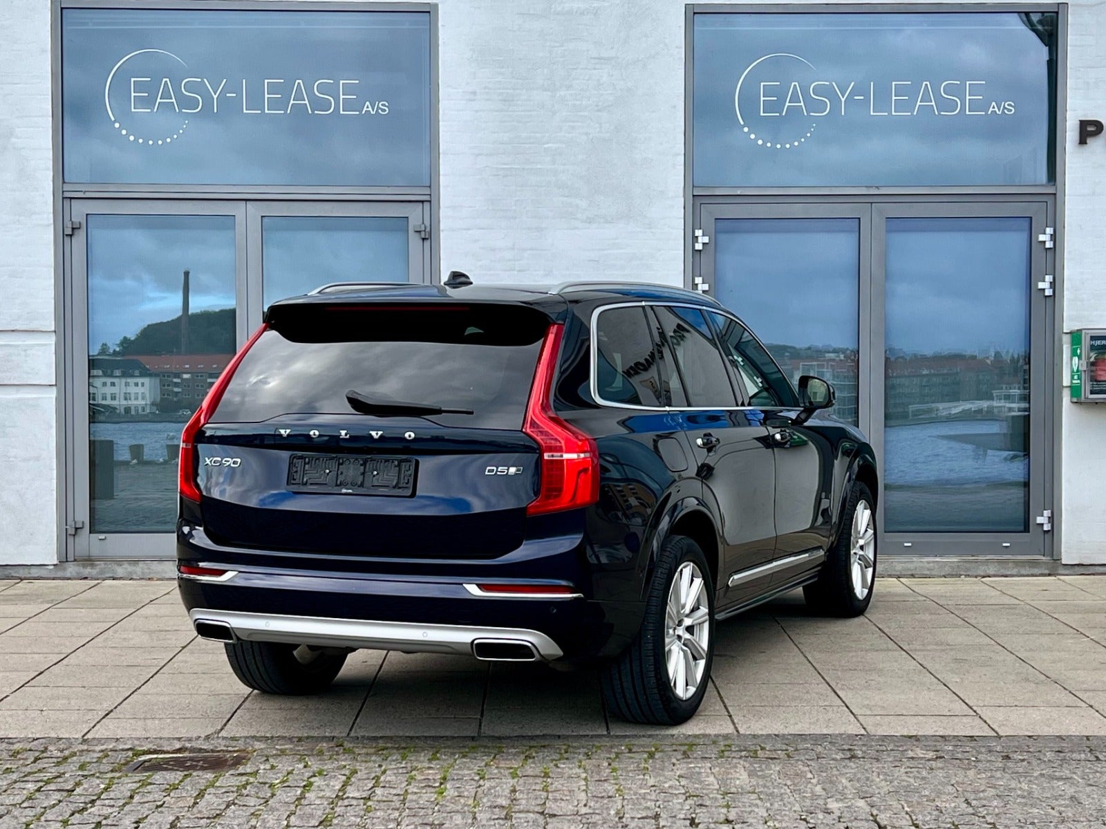 flexleasing-volvo-xc90-20-d5-235-inscription-aut-awd-7prs-5d-findleasing