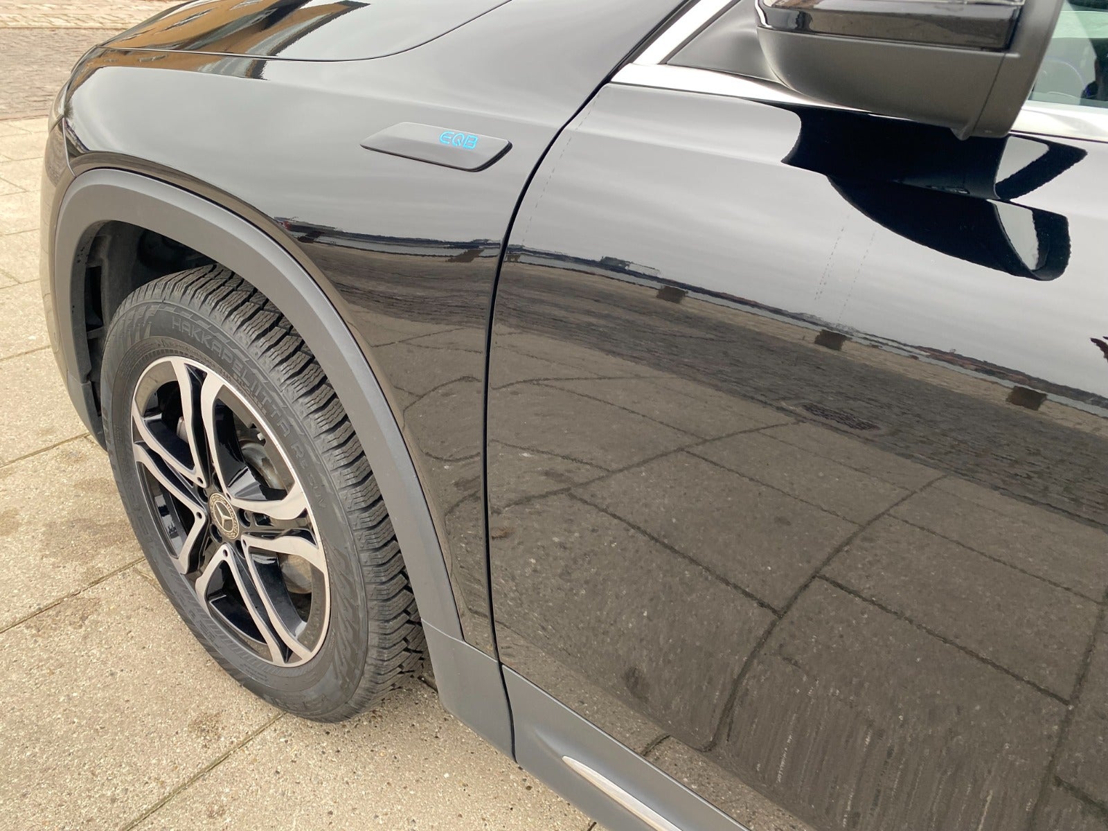flexleasing-mercedes-eqb300-amg-line-4matic-5d-findleasing