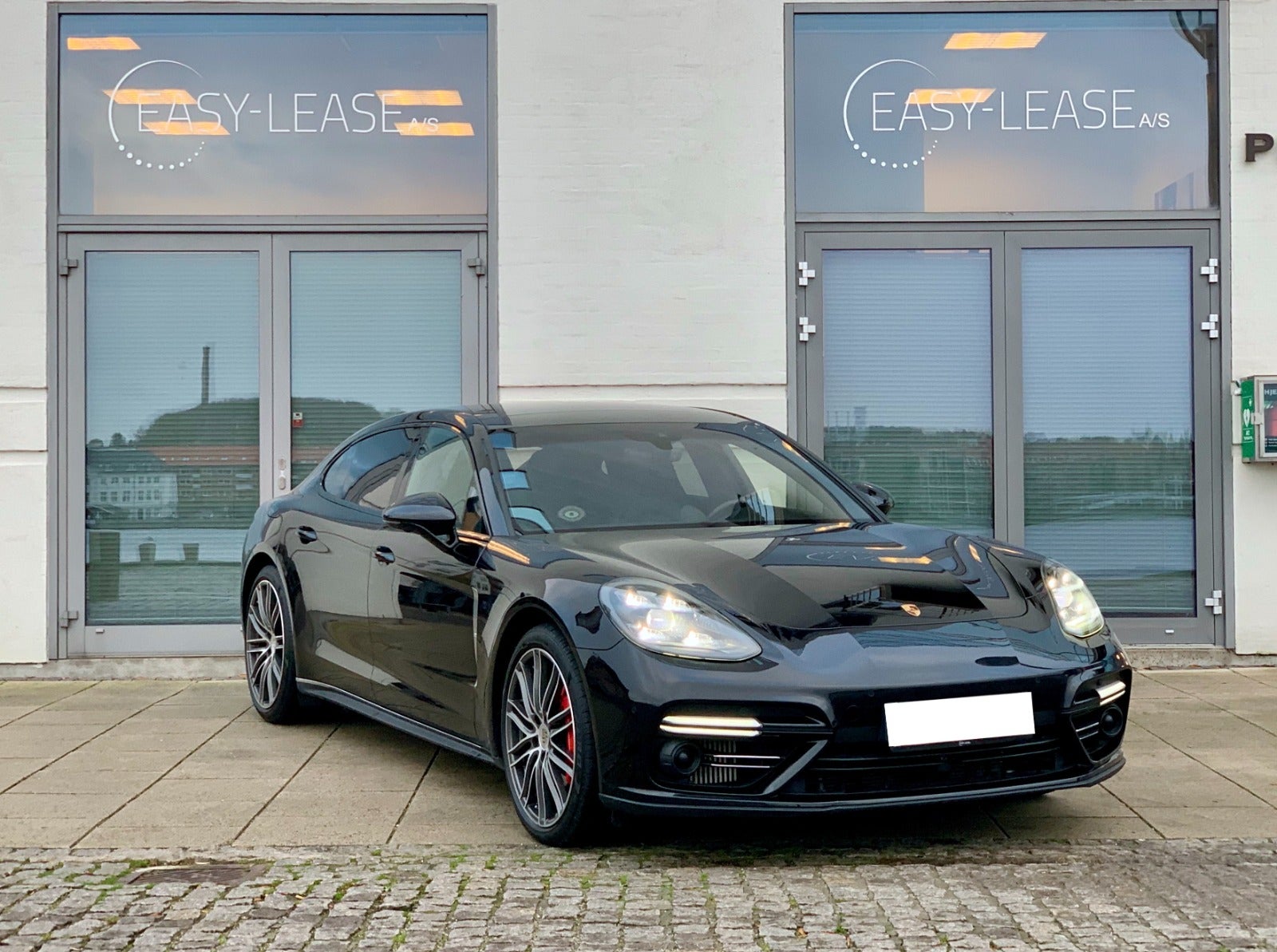 flexleasing-porsche-panamera-turbo-40-pdk-5d-findleasing