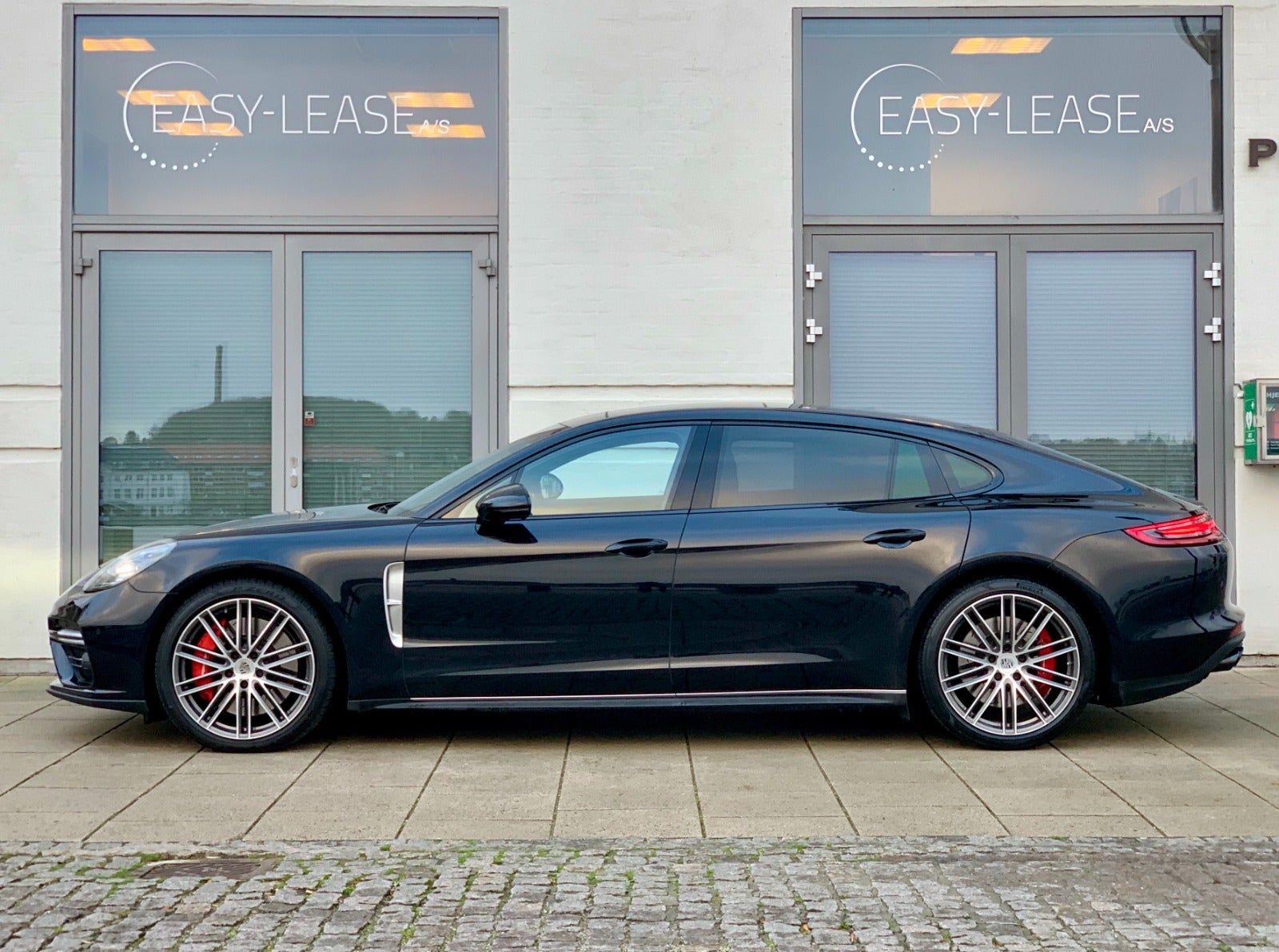 flexleasing-porsche-panamera-turbo-40-pdk-5d-findleasing