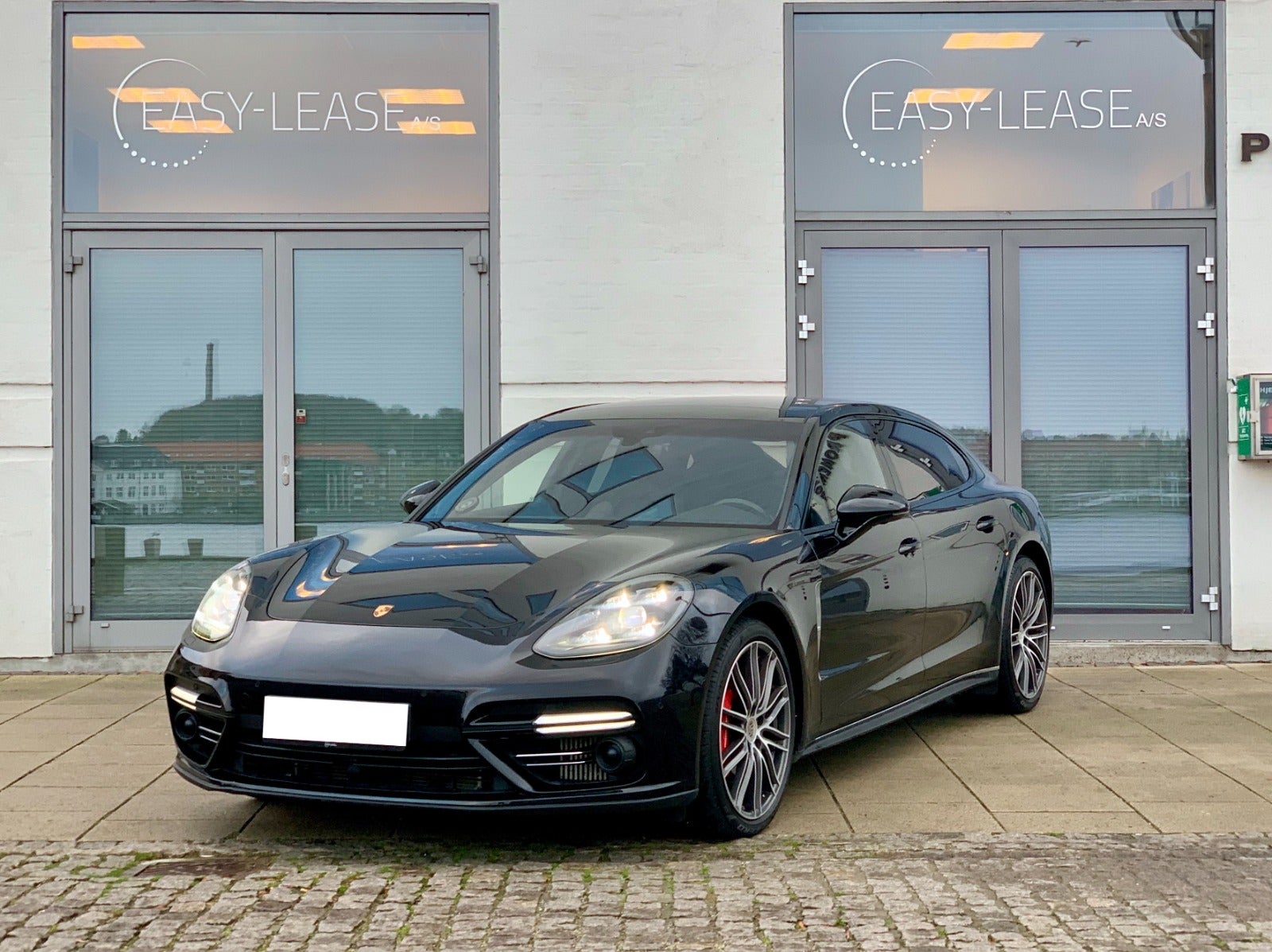 flexleasing-porsche-panamera-turbo-40-pdk-5d-findleasing