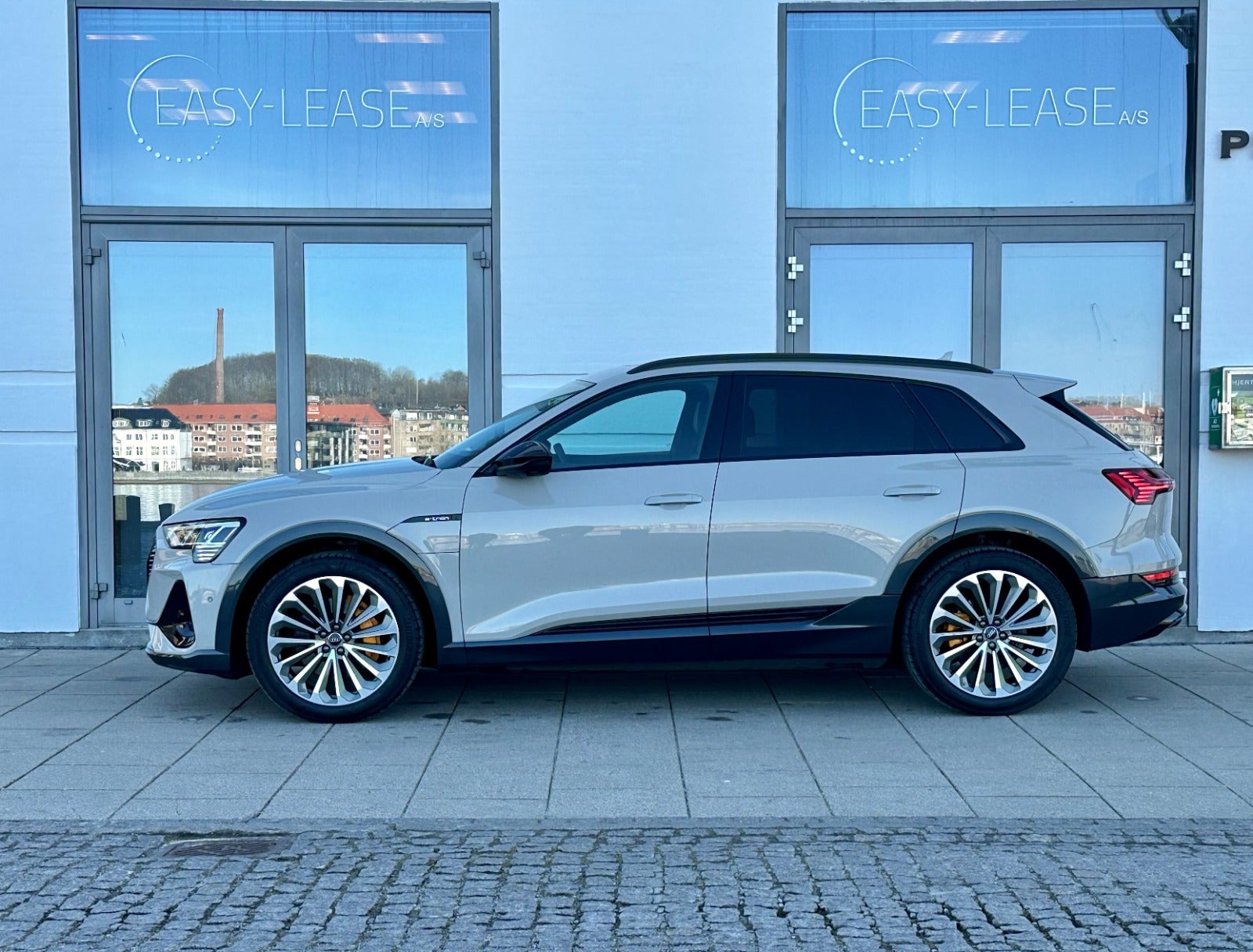 flexleasing-audi-e-tron-55-s-line-quattro-5d-findleasing