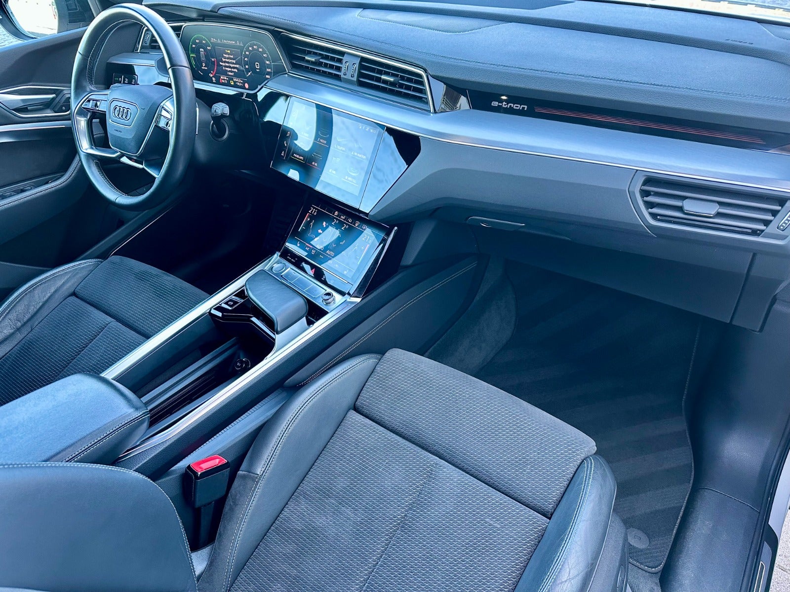 flexleasing-audi-e-tron-55-s-line-quattro-5d-findleasing