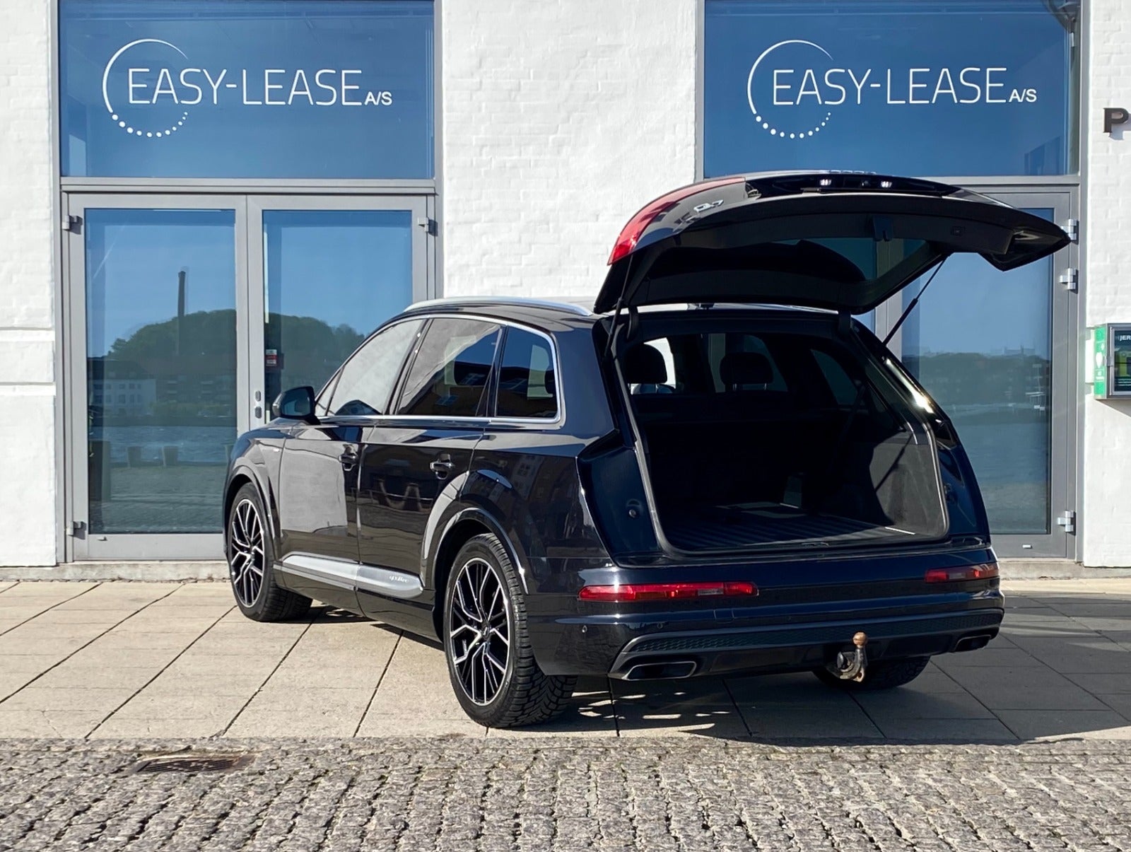flexleasing-audi-q7-30-tdi-272-s-line-quattro-tiptr-7prs-5d-findleasing