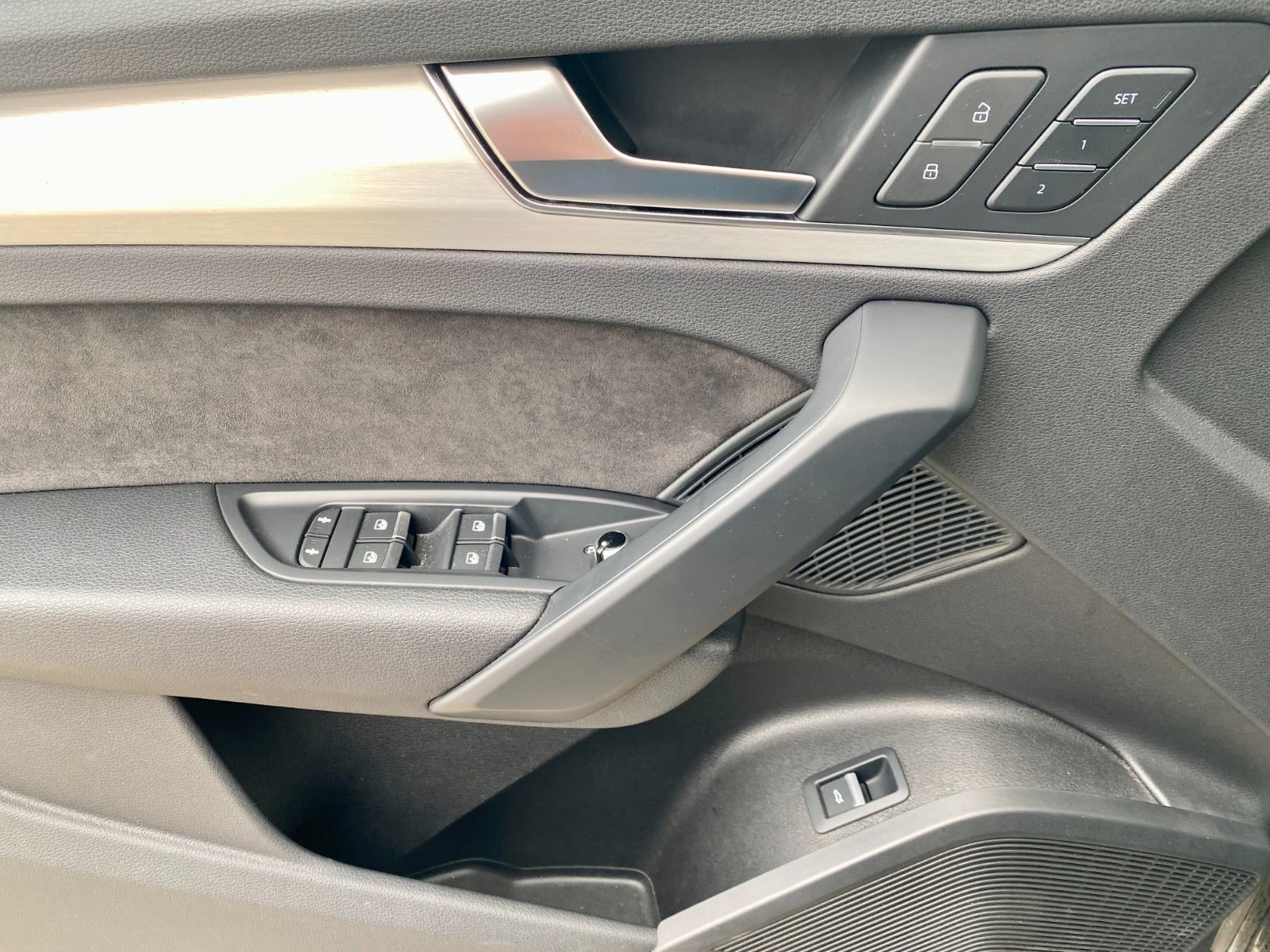 flexleasing-audi-sq5-30-tfsi-quattro-tiptr-5d-findleasing