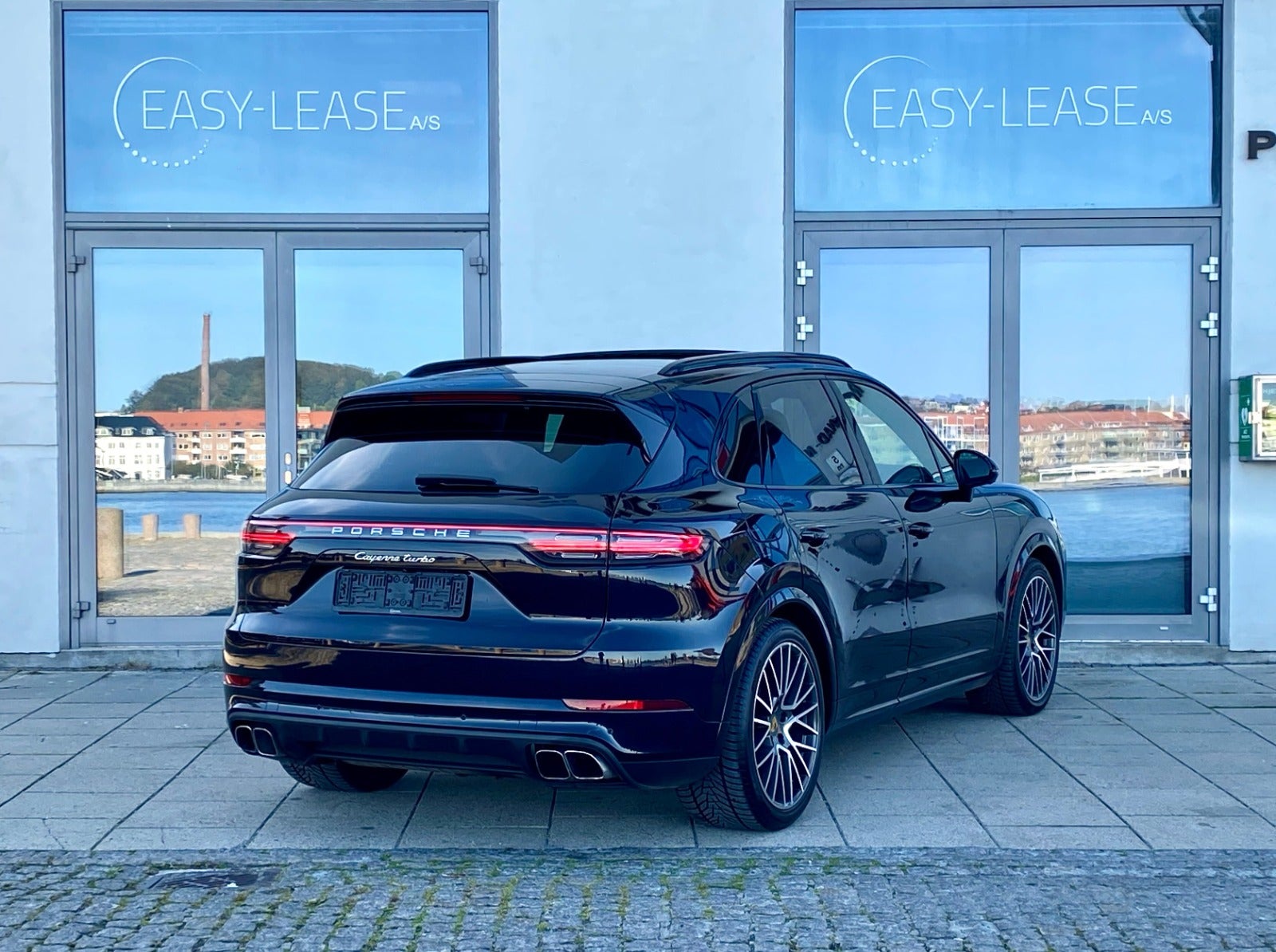 flexleasing-porsche-cayenne-turbo-40-tiptr-5d-findleasing
