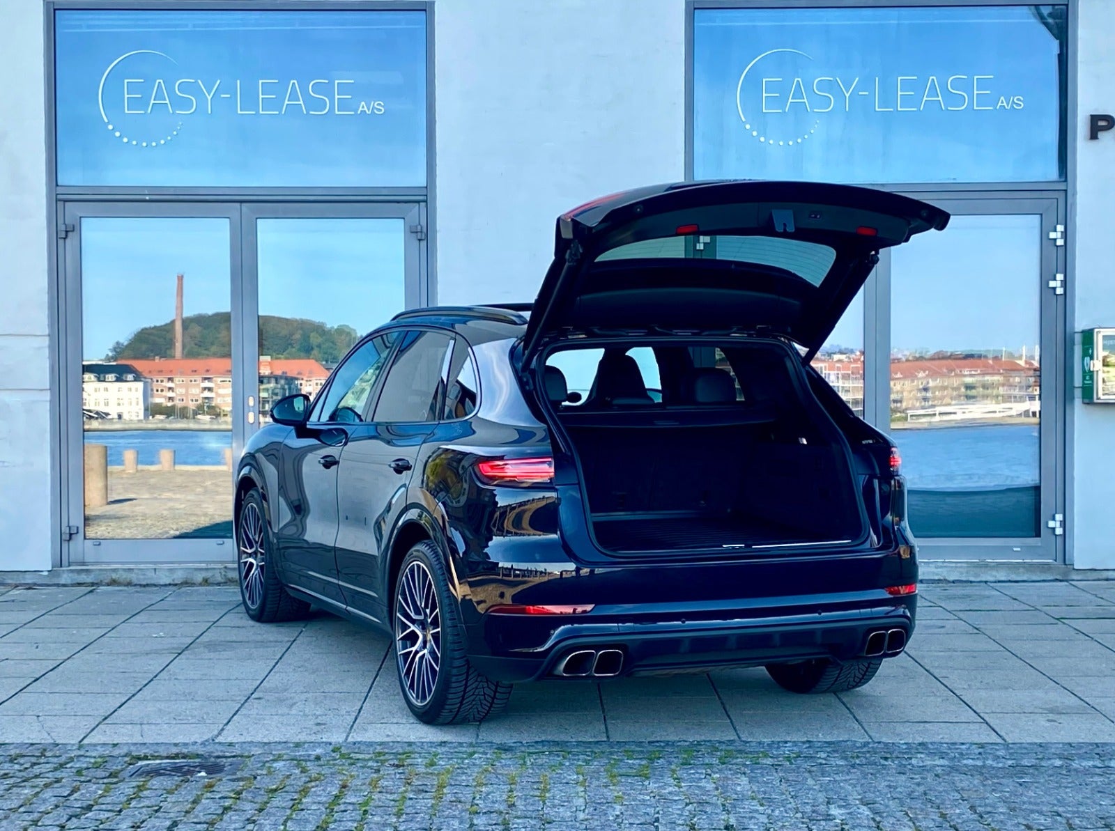 flexleasing-porsche-cayenne-turbo-40-tiptr-5d-findleasing