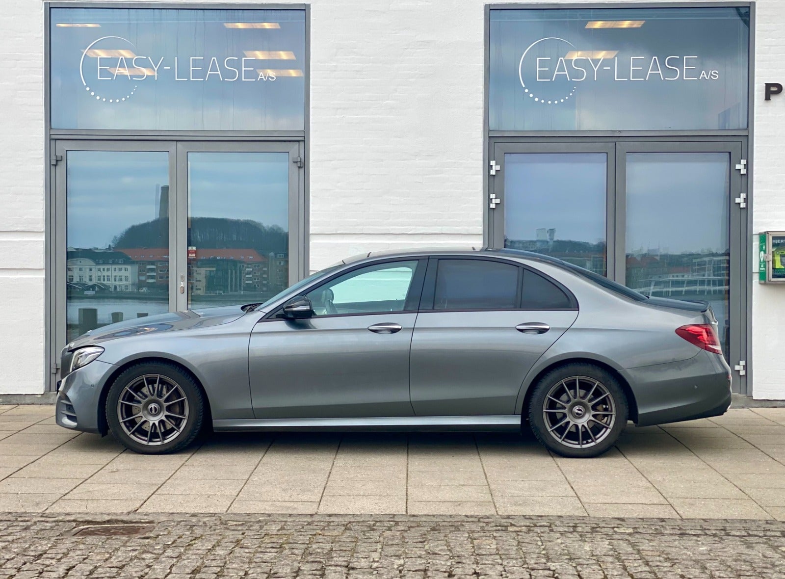 flexleasing-mercedes-e220-d-20-amg-line-aut-4d-findleasing