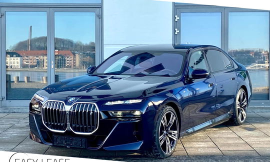 BMW i7 xDrive60 M-Sport 4d