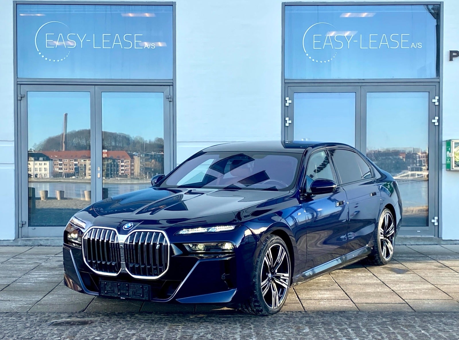 flexleasing-bmw-i7-xdrive60-m-sport-4d-findleasing
