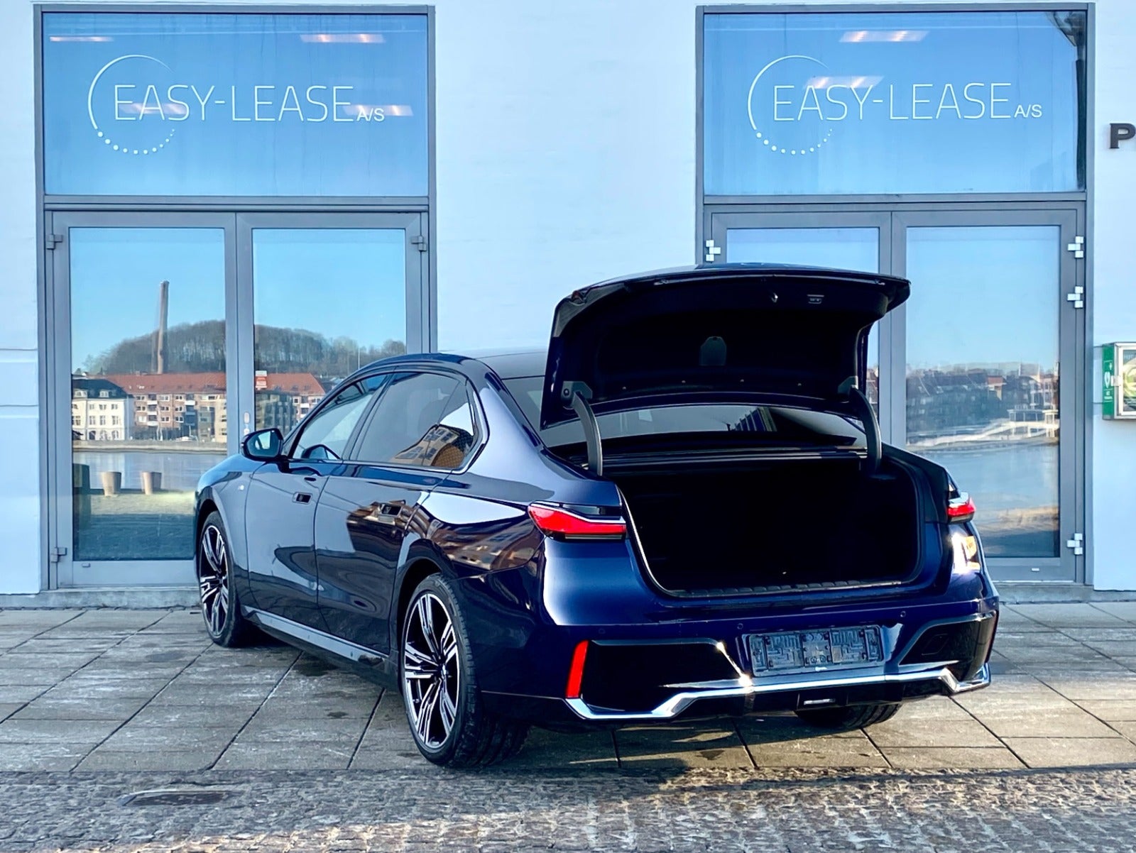 flexleasing-bmw-i7-xdrive60-m-sport-4d-findleasing