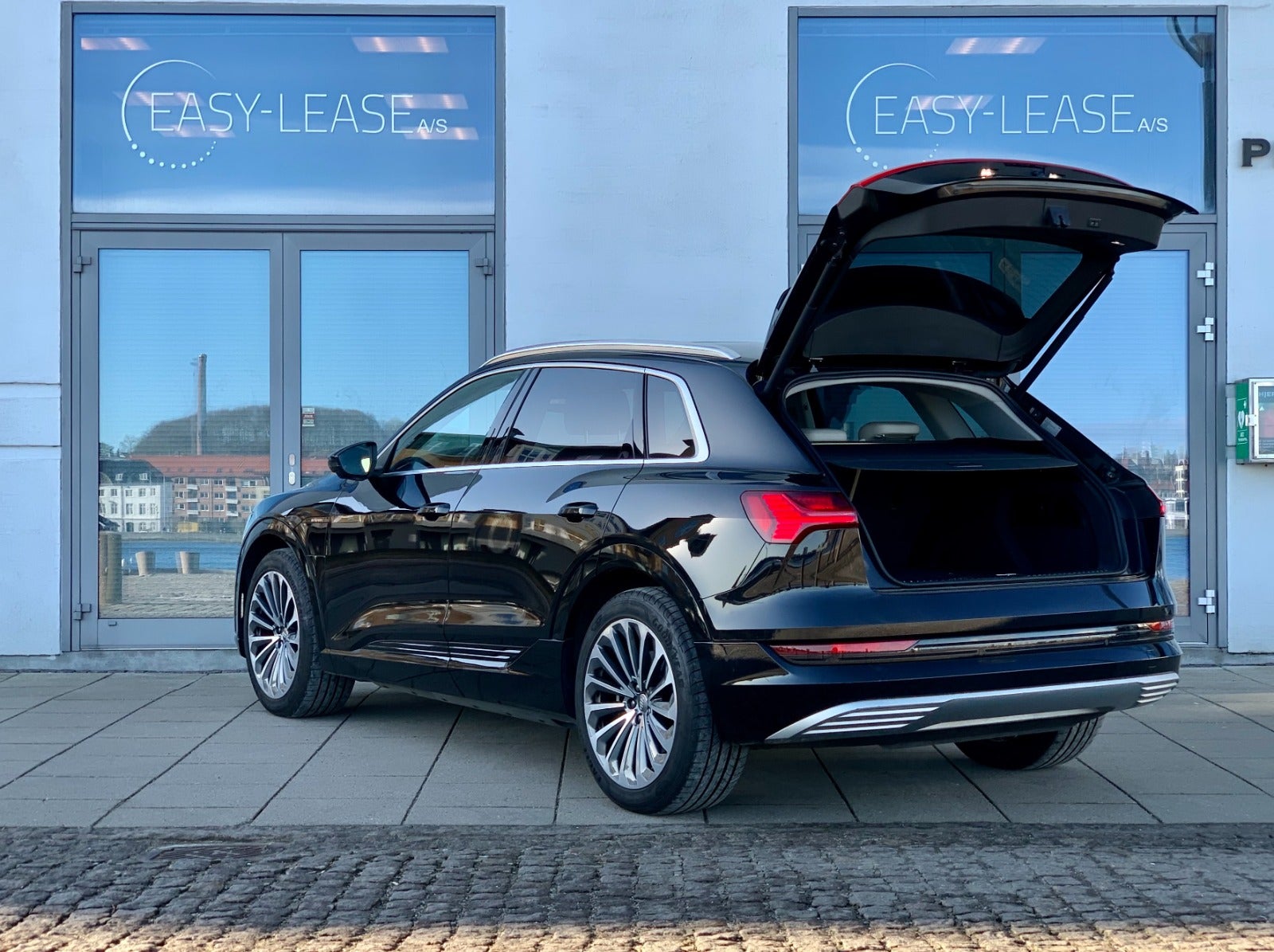 flexleasing-audi-e-tron-55-quattro-5d-findleasing