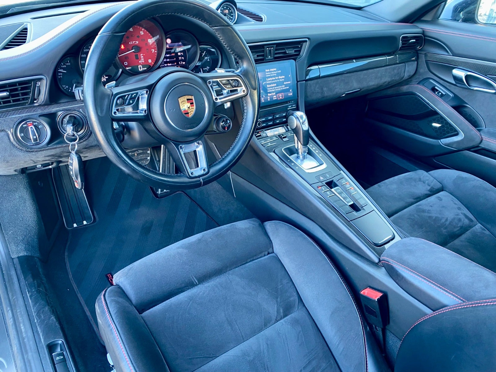 flexleasing-porsche-911-carrera-4-gts-30-cabriolet-pdk-2d-findleasing