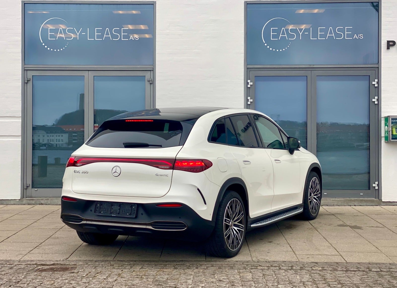 flexleasing-mercedes-eqe350-suv-amg-premium-4matic-5d-findleasing