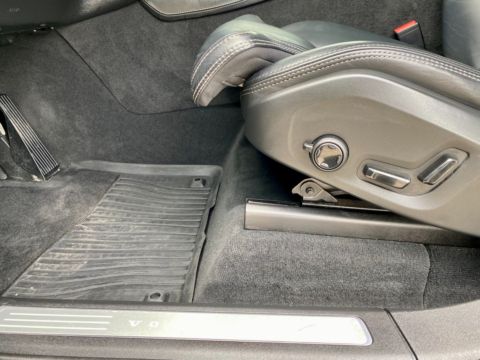 flexleasing-volvo-xc90-20-t6-320-inscription-aut-awd-7prs-5d-findleasing
