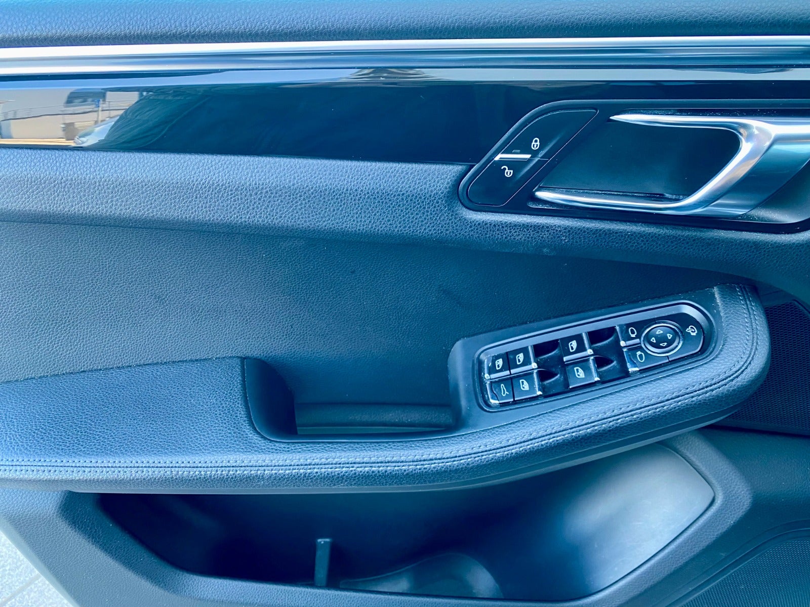 flexleasing-porsche-macan-s-30-d-pdk-5d-findleasing