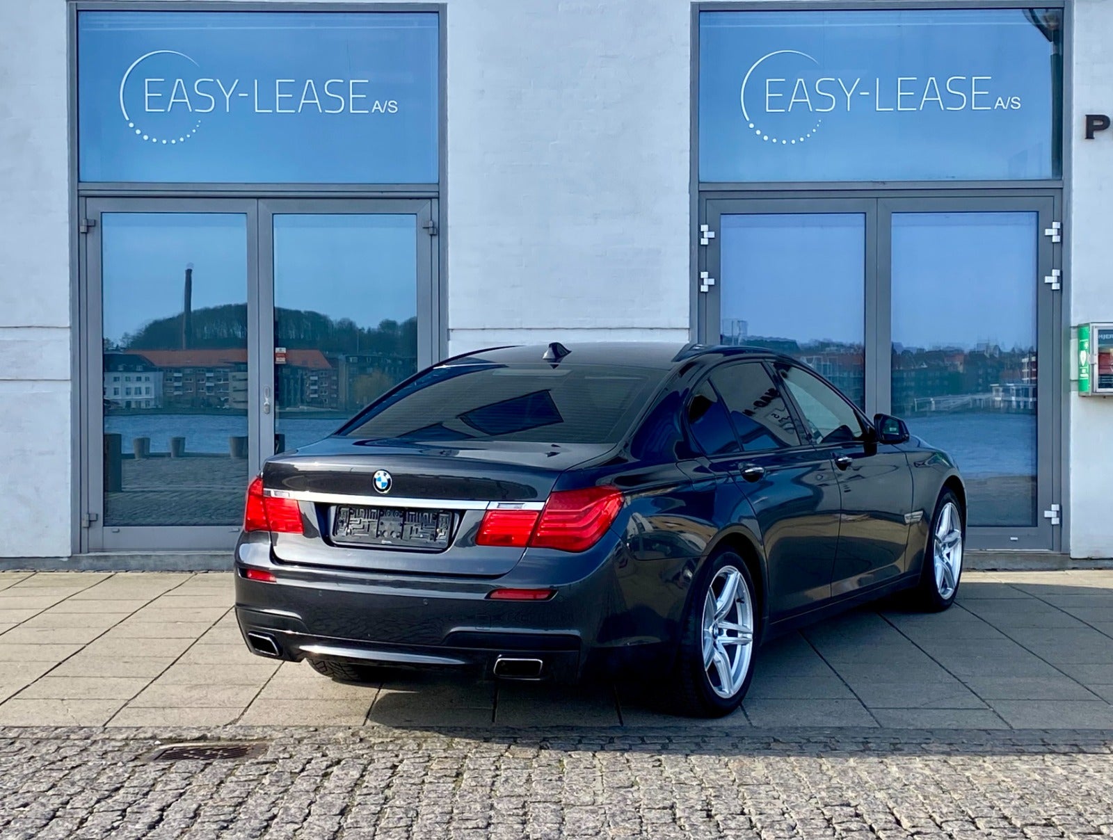 flexleasing-bmw-750i-44-m-sport-xdrive-aut-4d-findleasing