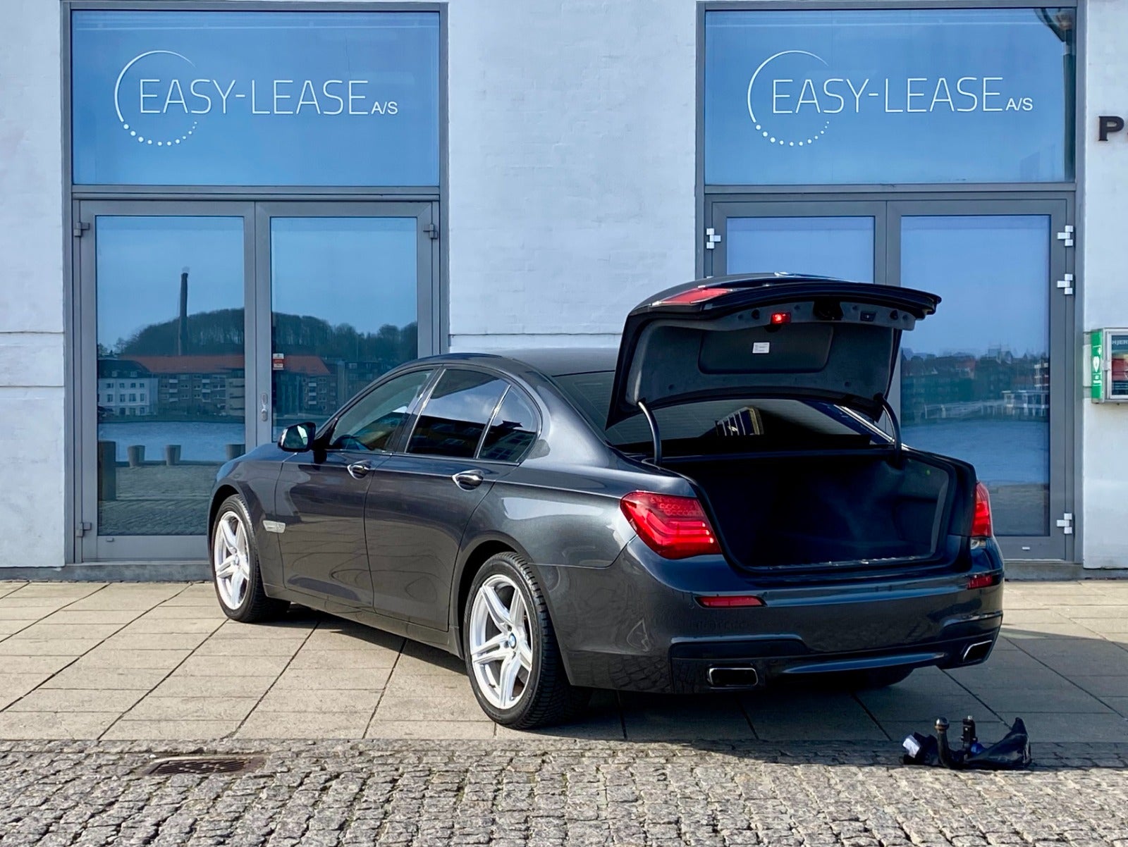 flexleasing-bmw-750i-44-m-sport-xdrive-aut-4d-findleasing