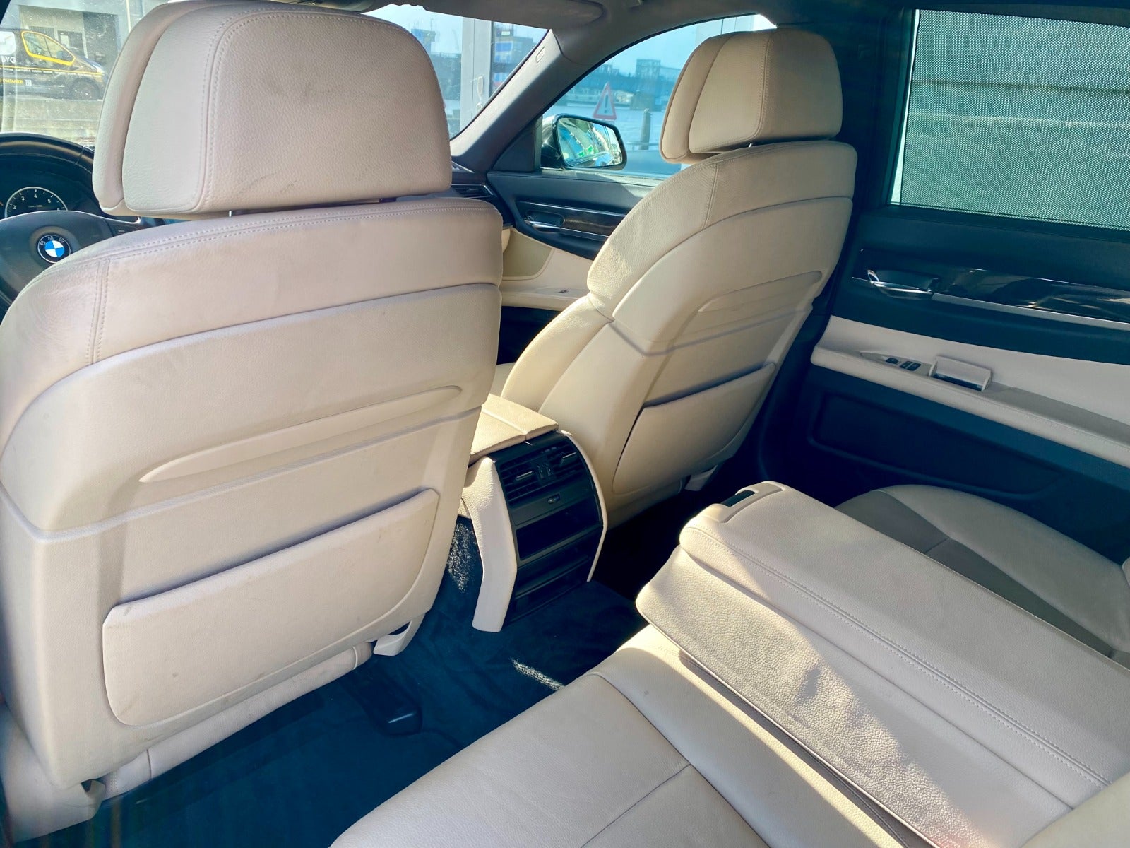 flexleasing-bmw-750i-44-m-sport-xdrive-aut-4d-findleasing