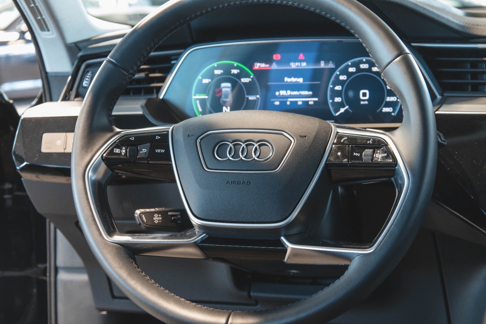 flexleasing-audi-e-tron-50-quattro-5d-findleasing