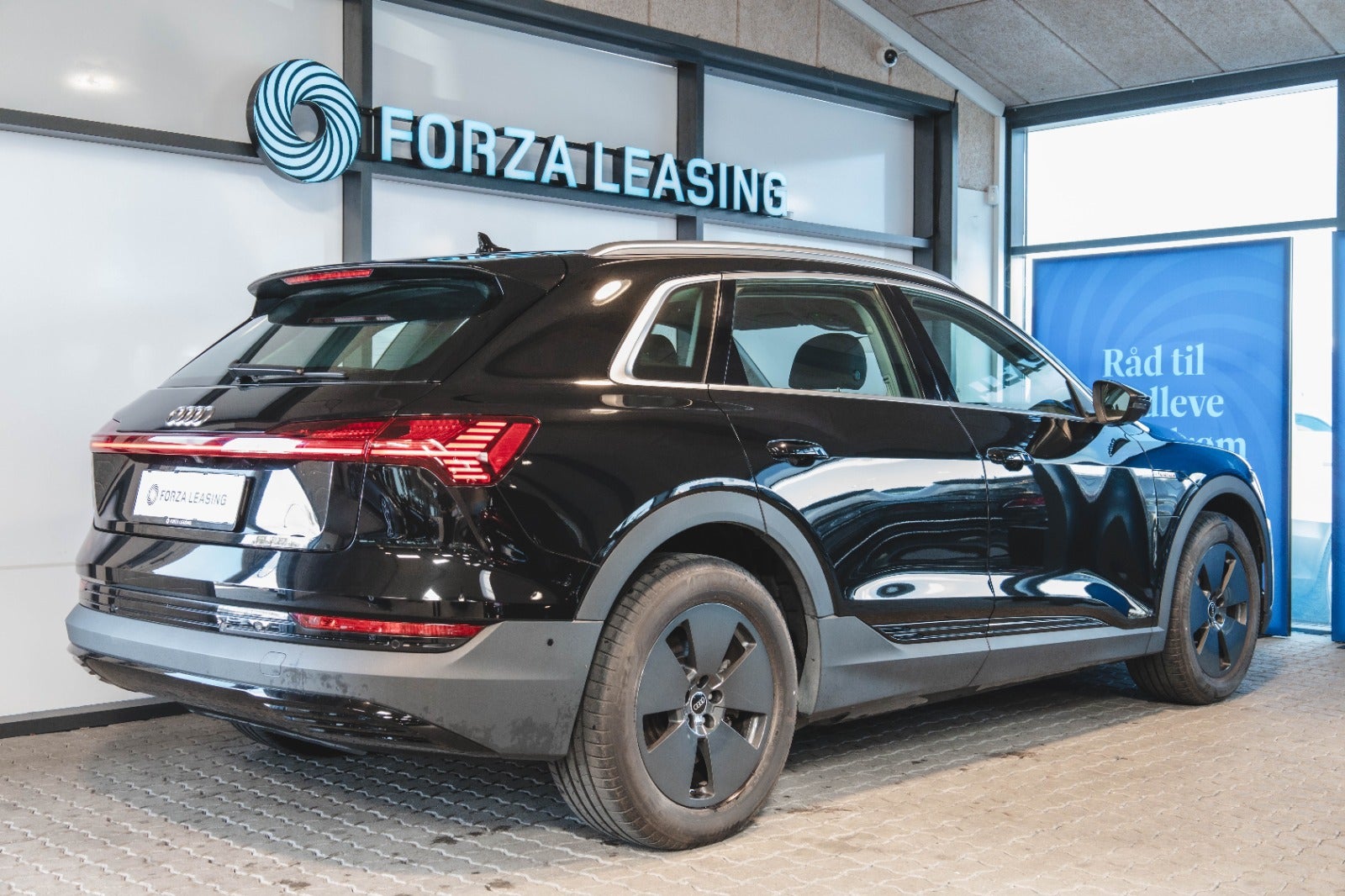 flexleasing-audi-e-tron-50-quattro-5d-findleasing