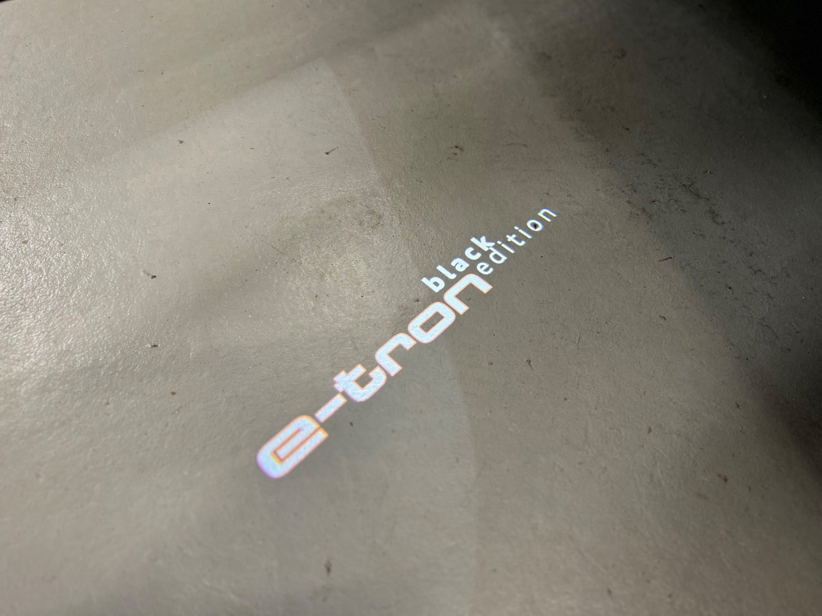 flexleasing-audi-e-tron-55-black-edition-s-line-quattro-5d-findleasing