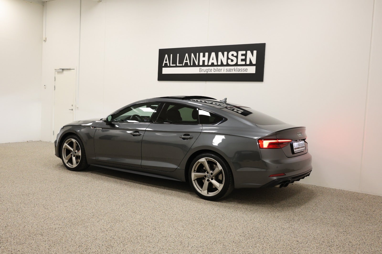 flexleasing-audi-s5-30-tfsi-sportback-quattro-tiptr-5d-findleasing